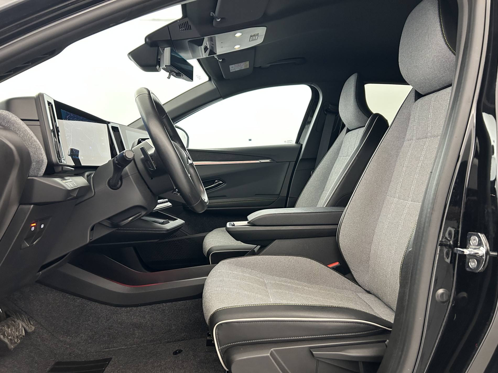 Vente en ligne Renault Megane E-Tech  EV60 220 ch super charge au prix de 21 990 €