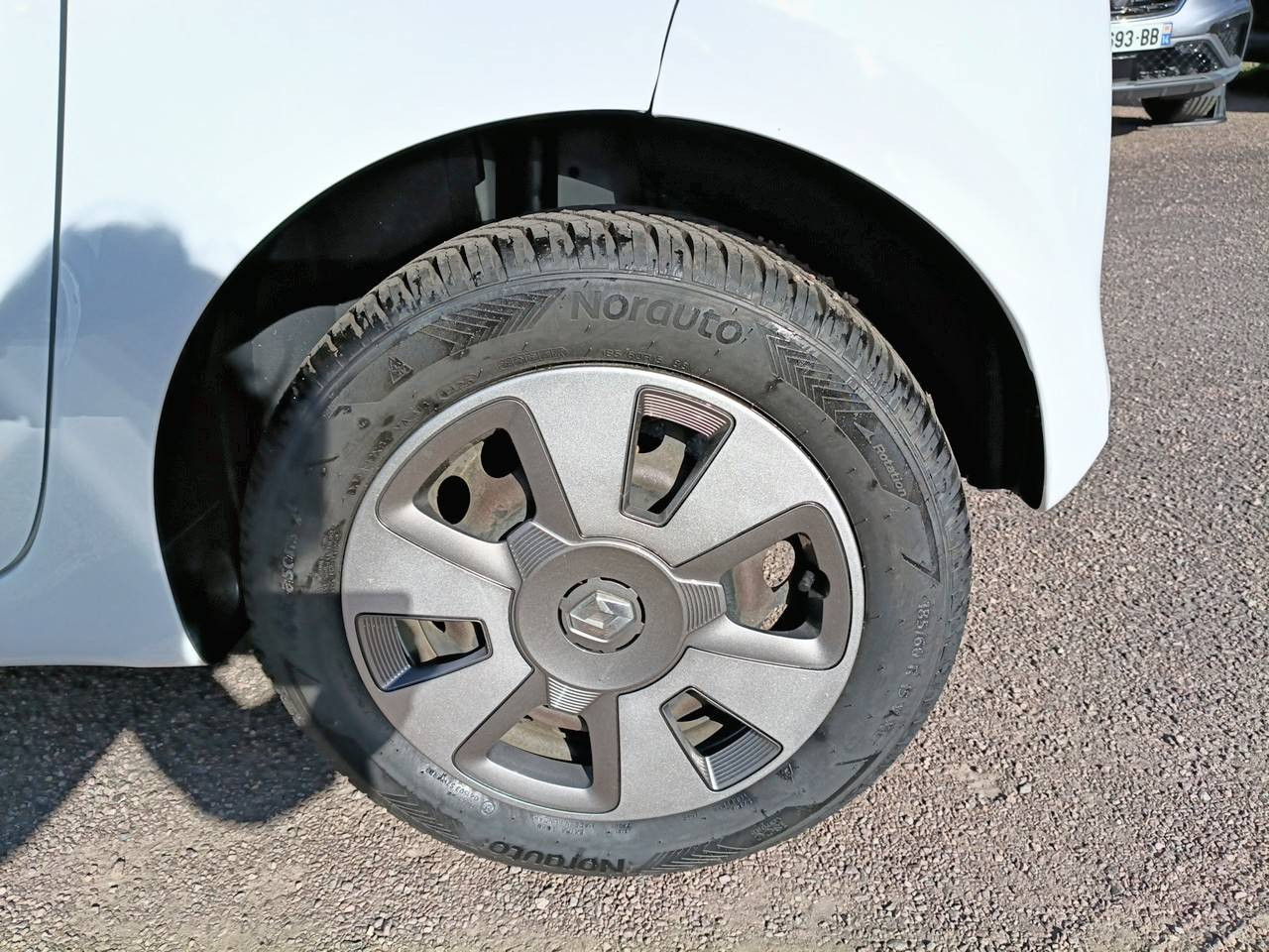 Vente en ligne Renault Twingo 3  1.0 SCe 70 E6C au prix de 8 990 €