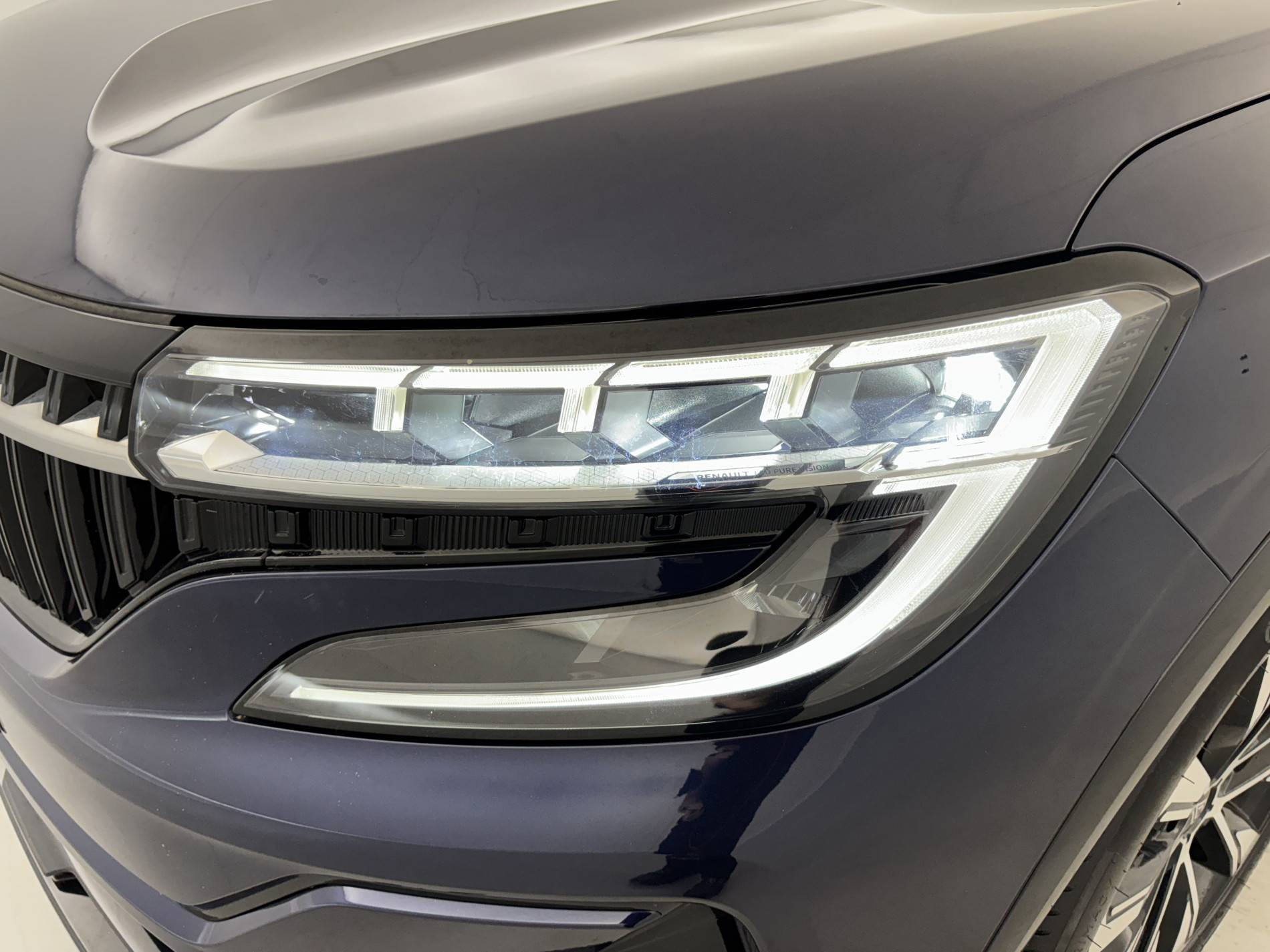 Vente en ligne Renault Espace Espace E-Tech full hybrid 200 GSR2 au prix de 34 990 €