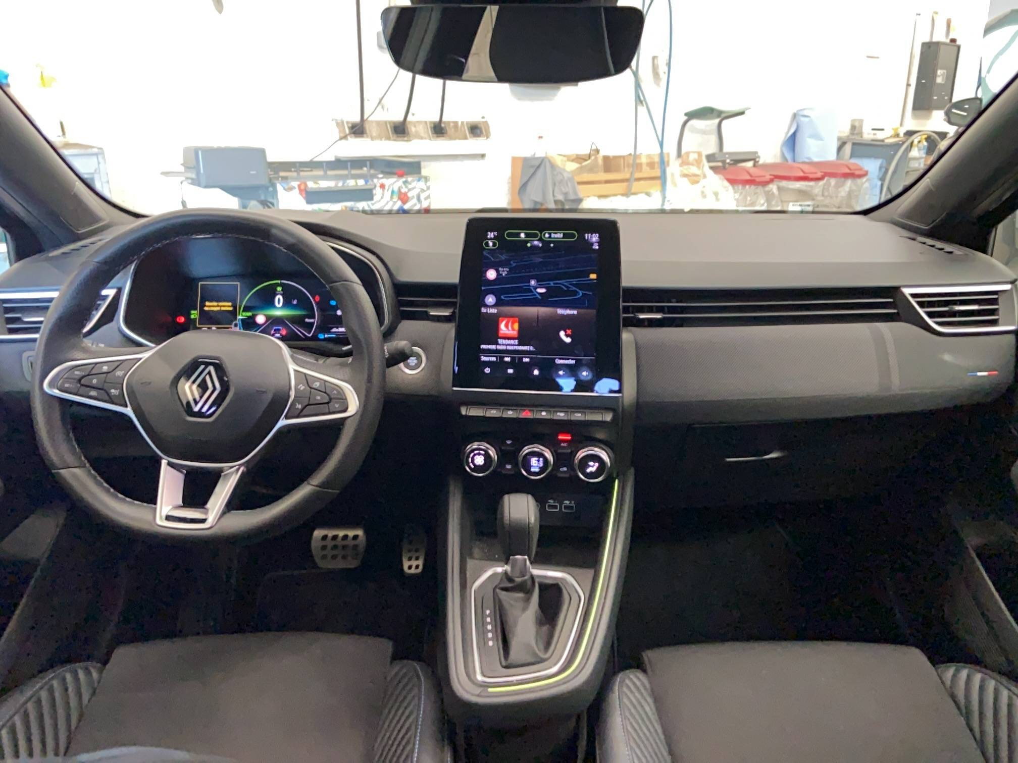 Vente en ligne Renault Clio 5 Clio E-Tech full hybrid 145 au prix de 20 990 €