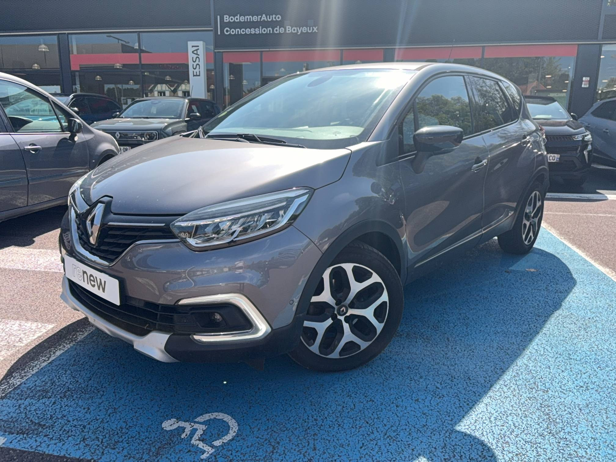 Renault Captur  dCi 90 EDC occasion de 2019 en vente à Bayeux