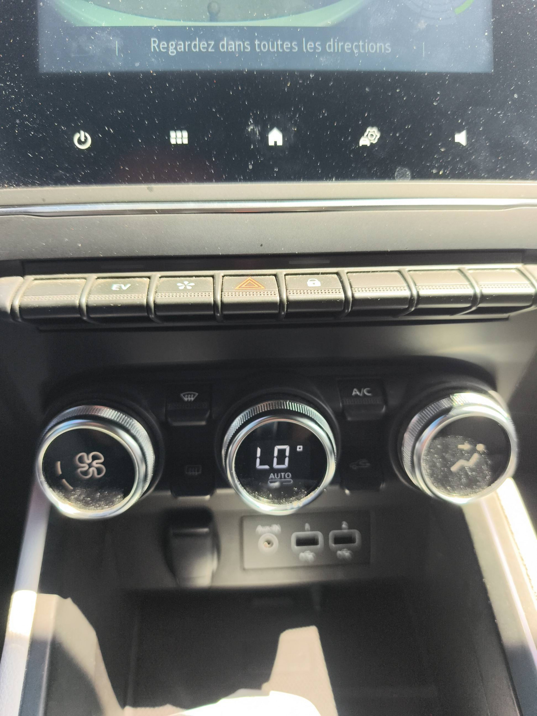 Vente en ligne Renault Clio 5 Clio E-Tech full hybrid 145 au prix de 16 290 €