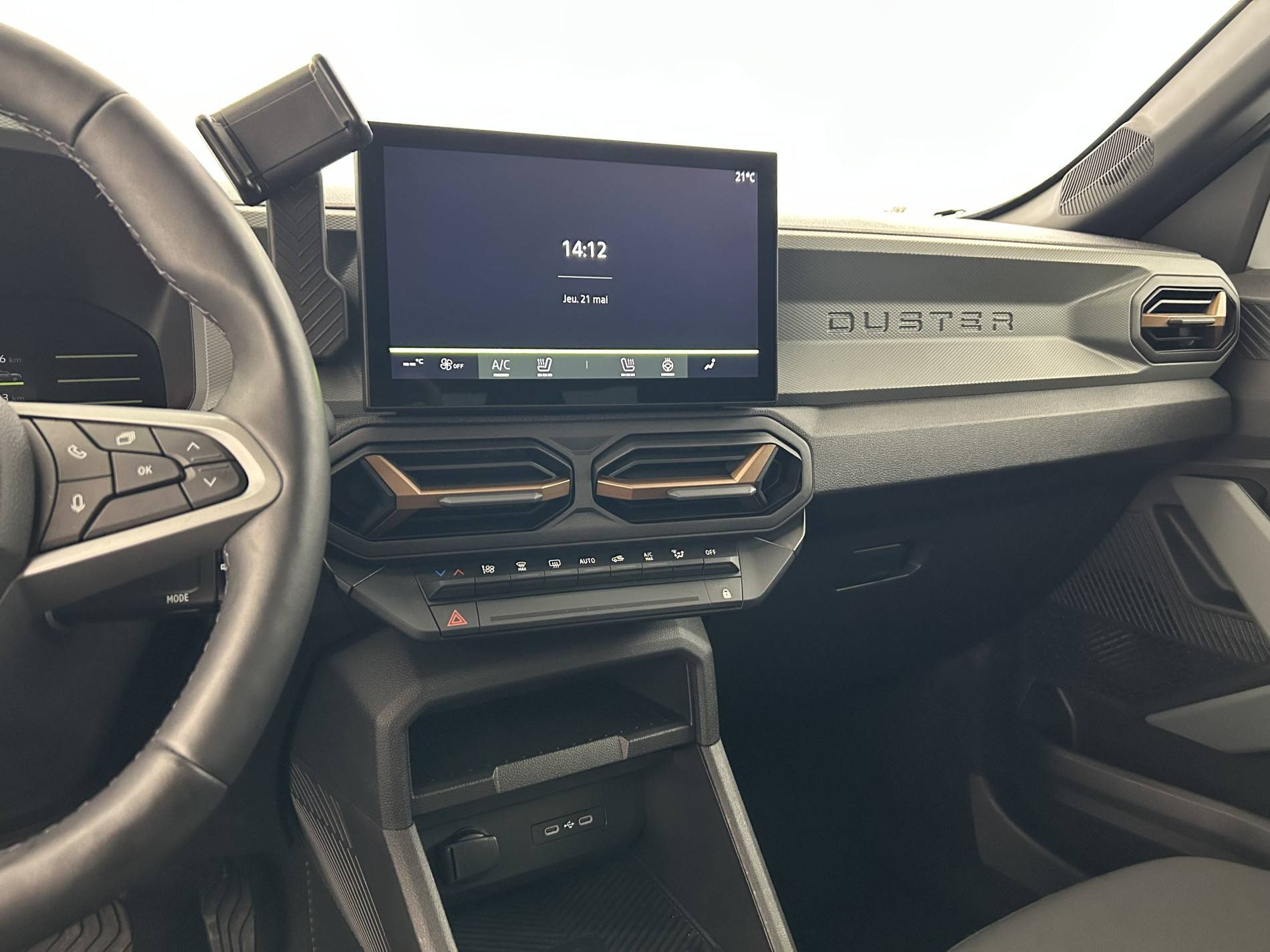 Vente en ligne Dacia Duster  Hybrid 140 au prix de 26 480 €