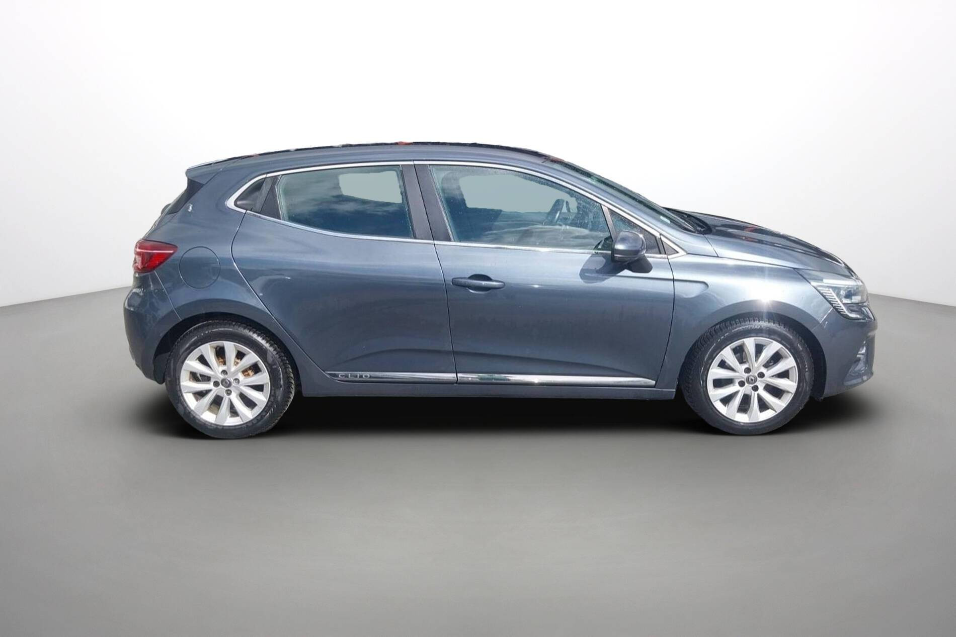 Vente en ligne Renault Clio 5 Clio TCe 100 au prix de 12 990 €