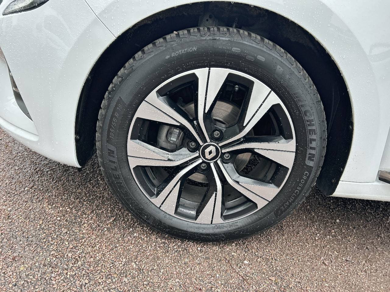 Vente en ligne Renault Clio 5 Clio TCe 90 au prix de 12 990 €