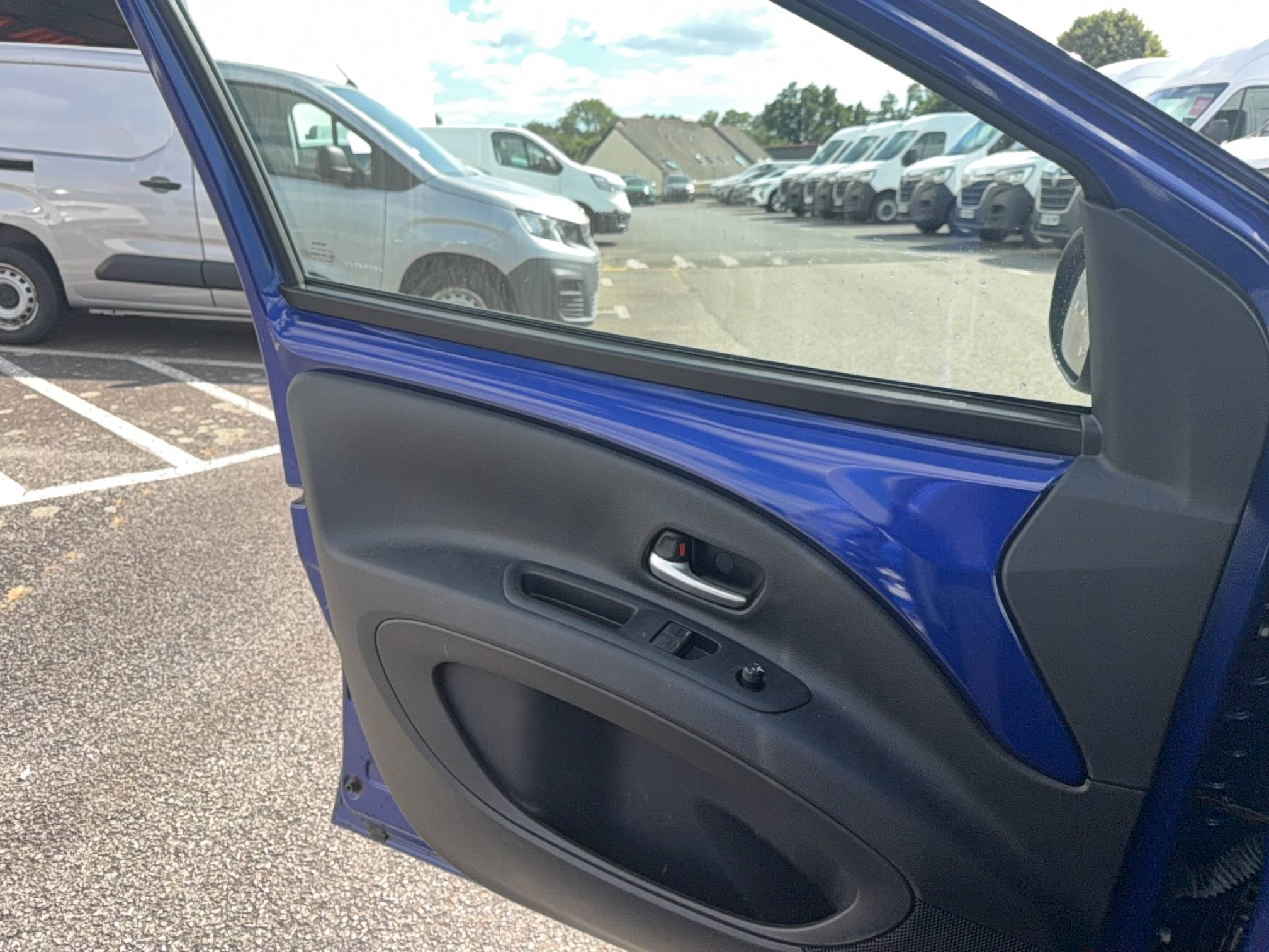 Vente en ligne Toyota Aygo X  1.0 VVT-i 72 S-CVT au prix de 15 490 €