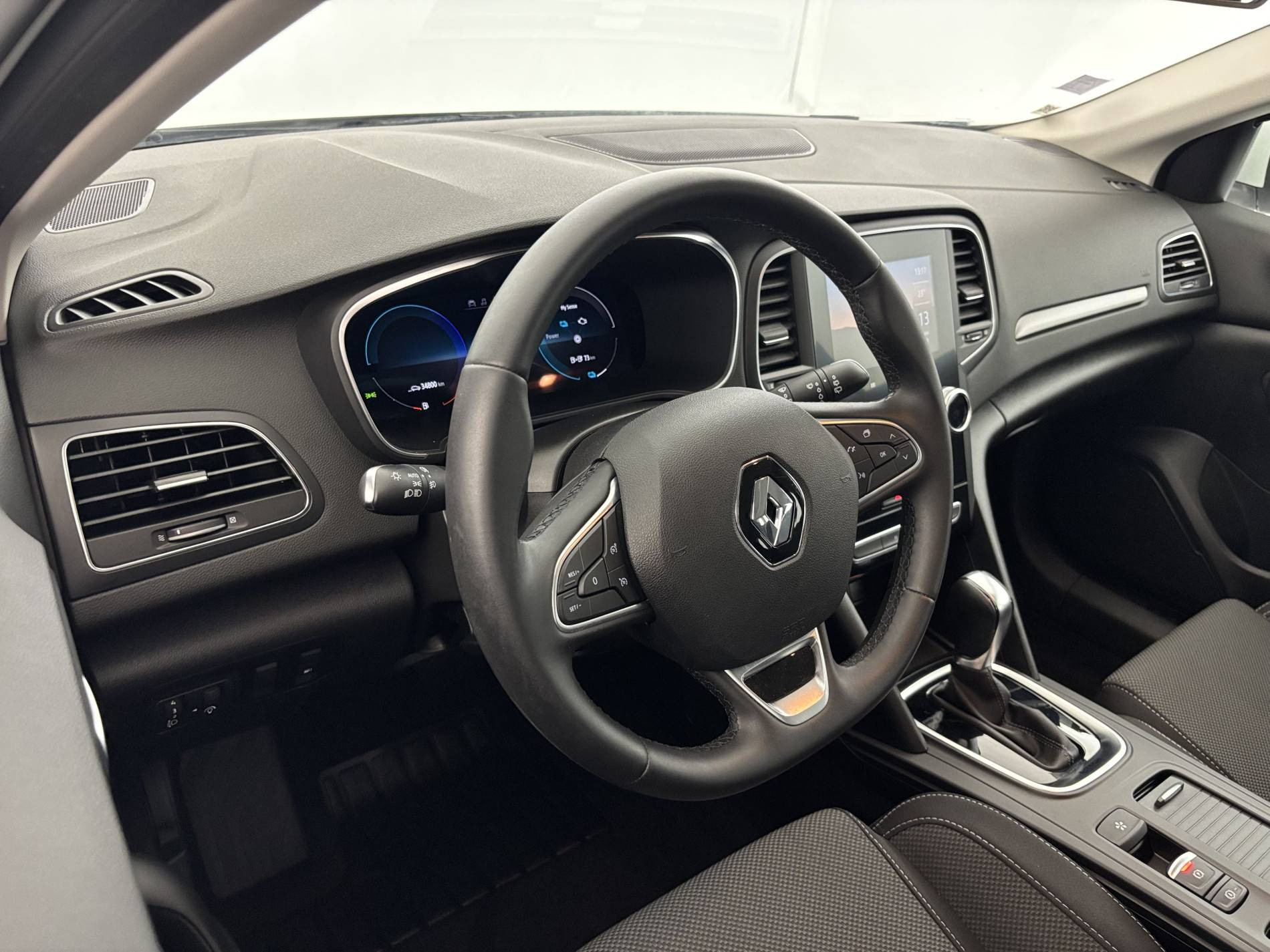 Vente en ligne Renault Megane 4 Estate  E-Tech plug-in Hybrid 160 au prix de 18 490 €