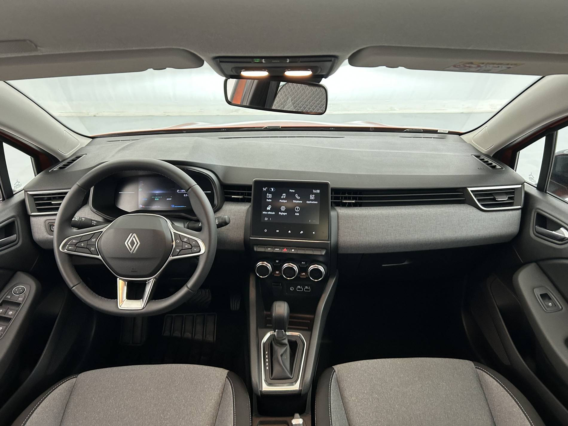 Vente en ligne Renault Clio 5 Clio E-Tech full hybrid 145 ch GSR2 au prix de 20 890 €