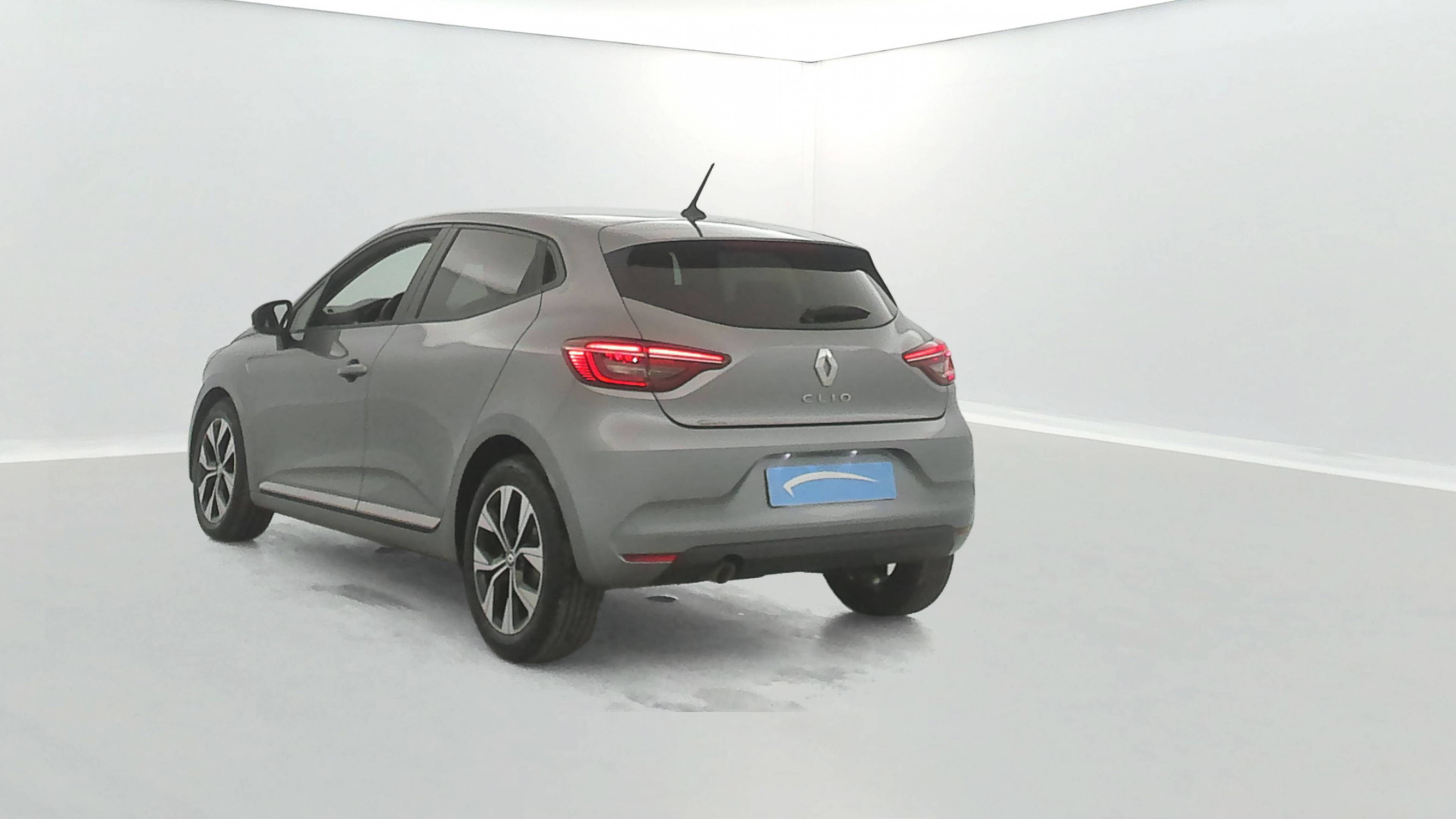 Vente en ligne Renault Clio 5 Clio TCe 90 au prix de 13 790 €