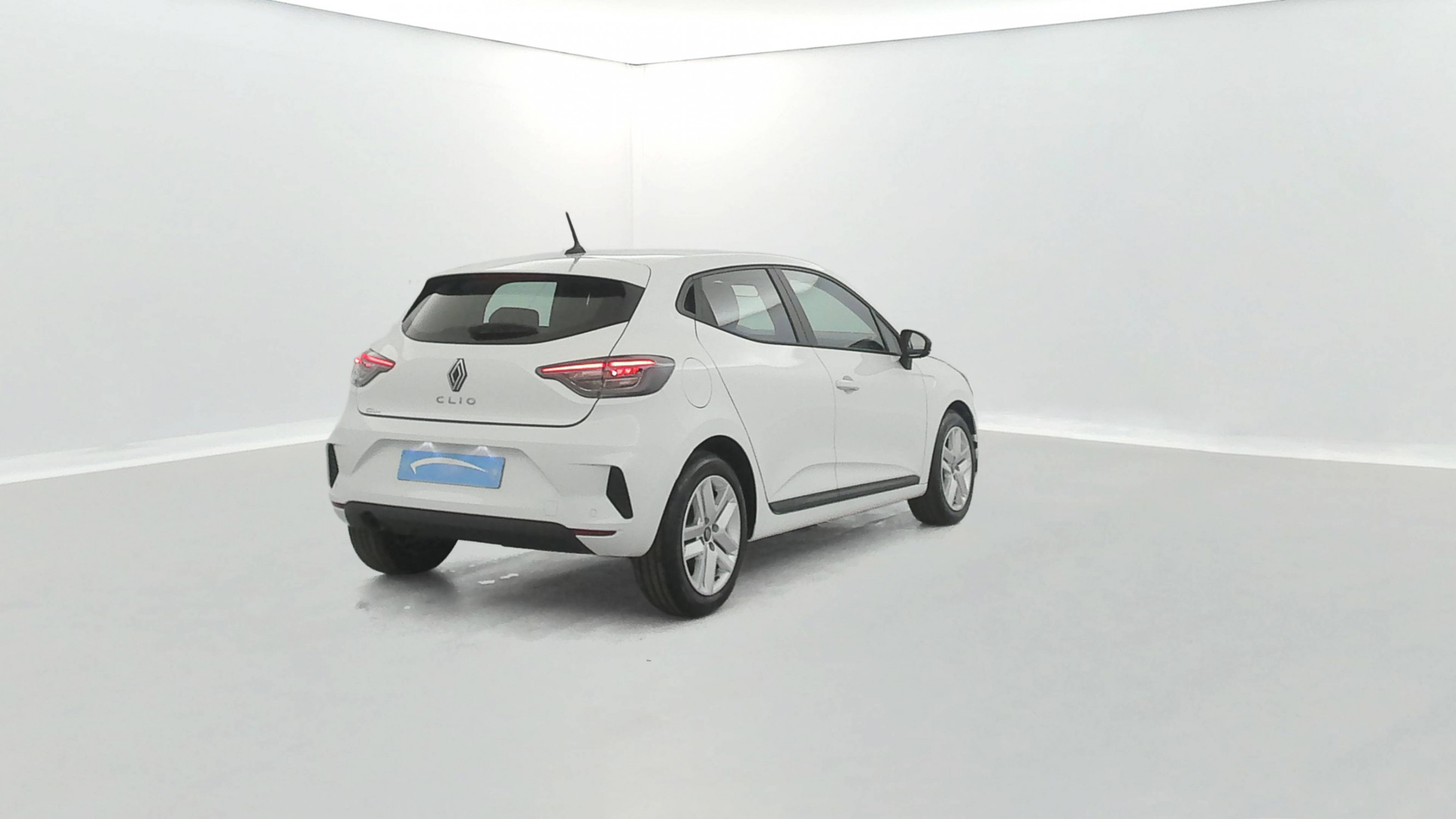 Vente en ligne Renault Clio 5 Clio Blue dCi 100 ch GSR2 au prix de 18 791 €