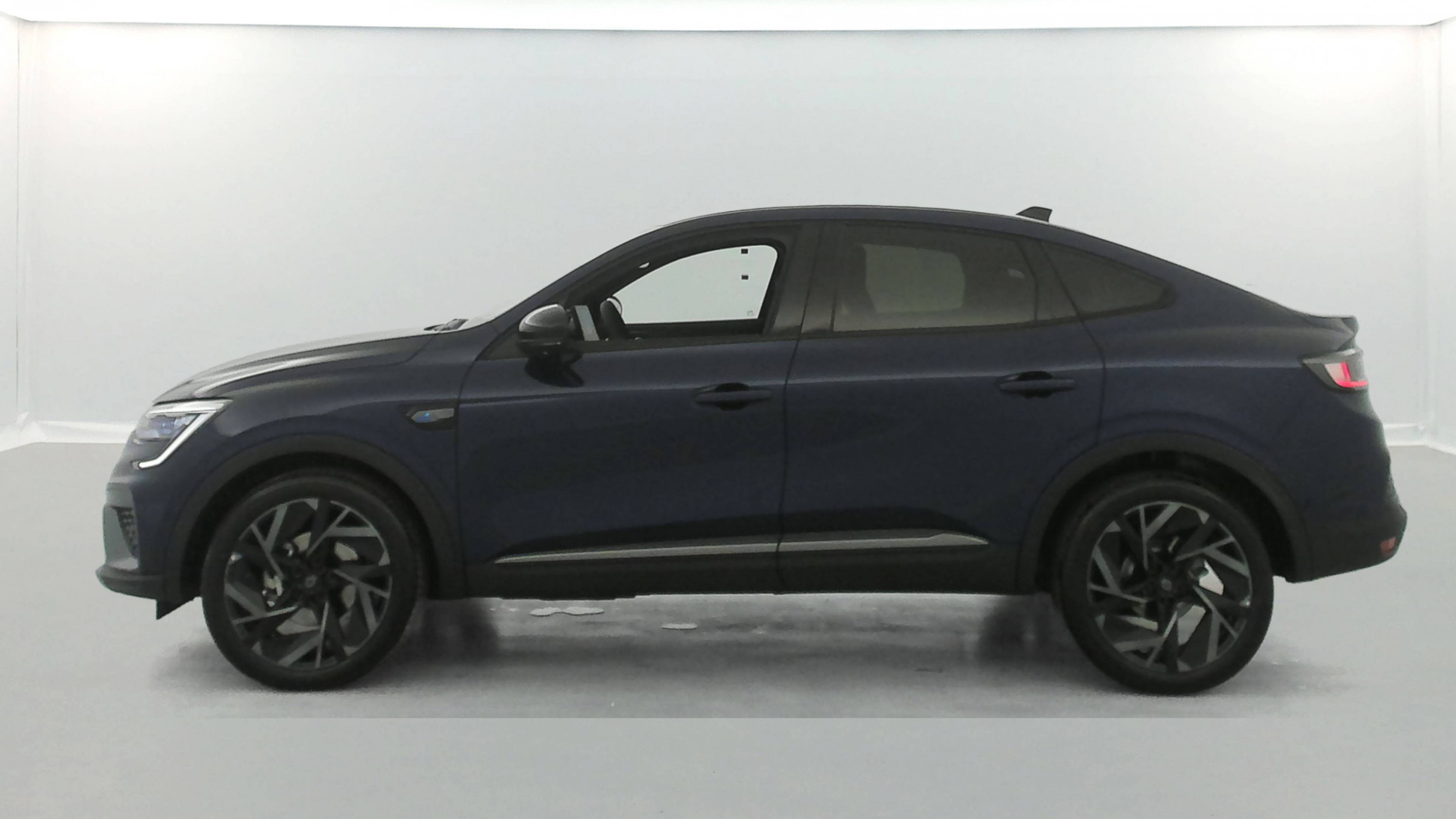 Vente en ligne Renault Arkana  E-Tech full hybrid 145 GSR2 au prix de 28 900 €