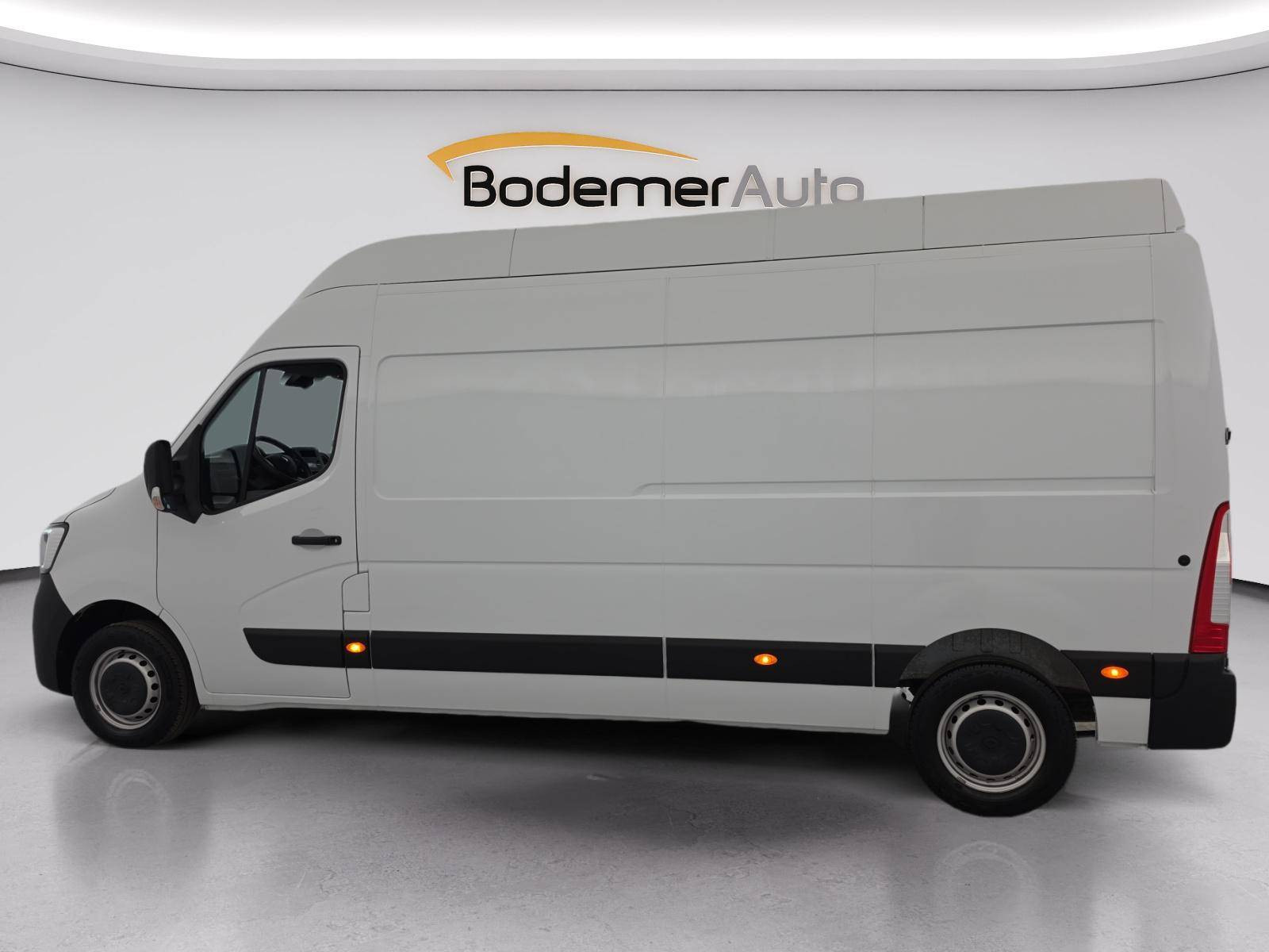 Vente en ligne Renault Master Fourgon MASTER FGN TRAC F3500 L3H3 BLUE DCI 135 au prix de 26 490 €