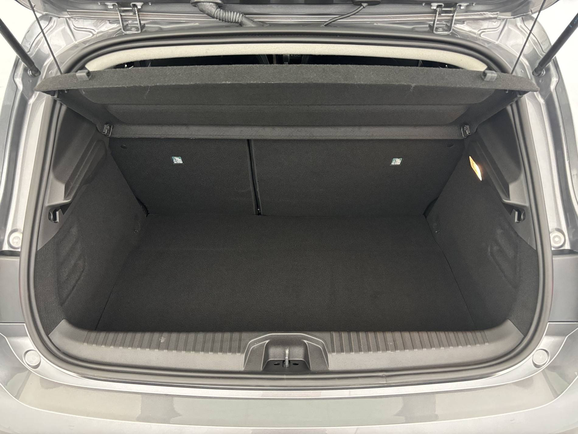 Vente en ligne Renault Clio 5 Clio E-Tech full hybrid 145 ch GSR2 au prix de 18 490 €