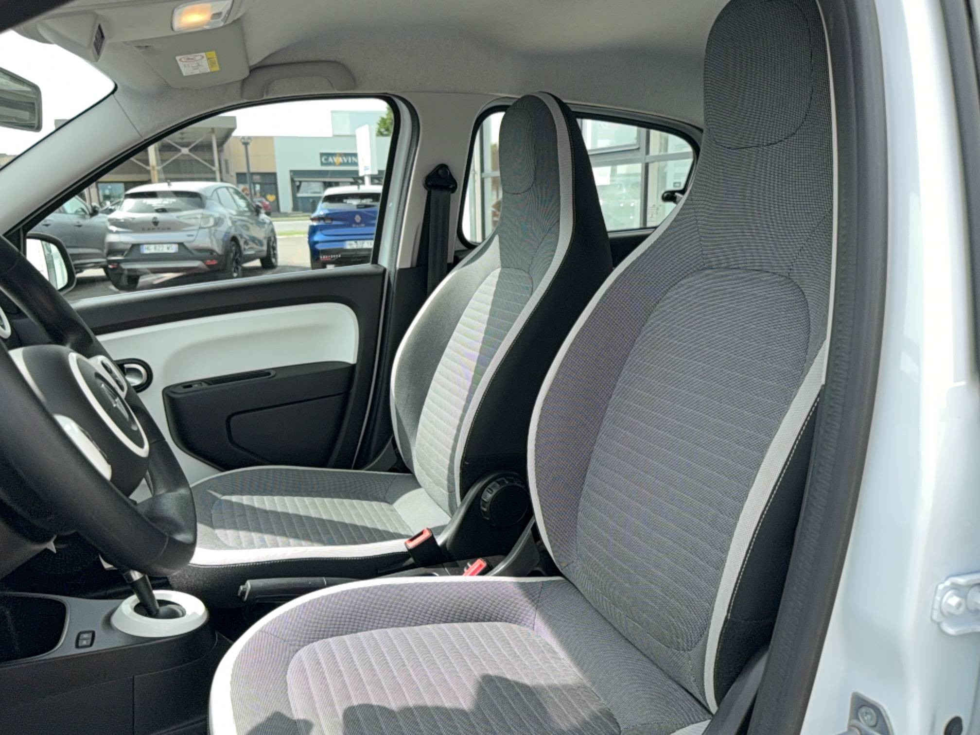Vente en ligne Renault Twingo Electrique Twingo III E-Tech au prix de 10 990 €