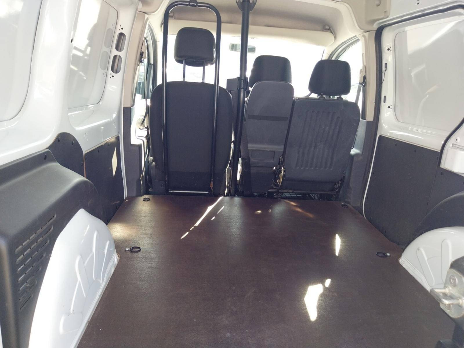 Vente en ligne Renault Kangoo Express  BLUE DCI 95 au prix de 11 990 €