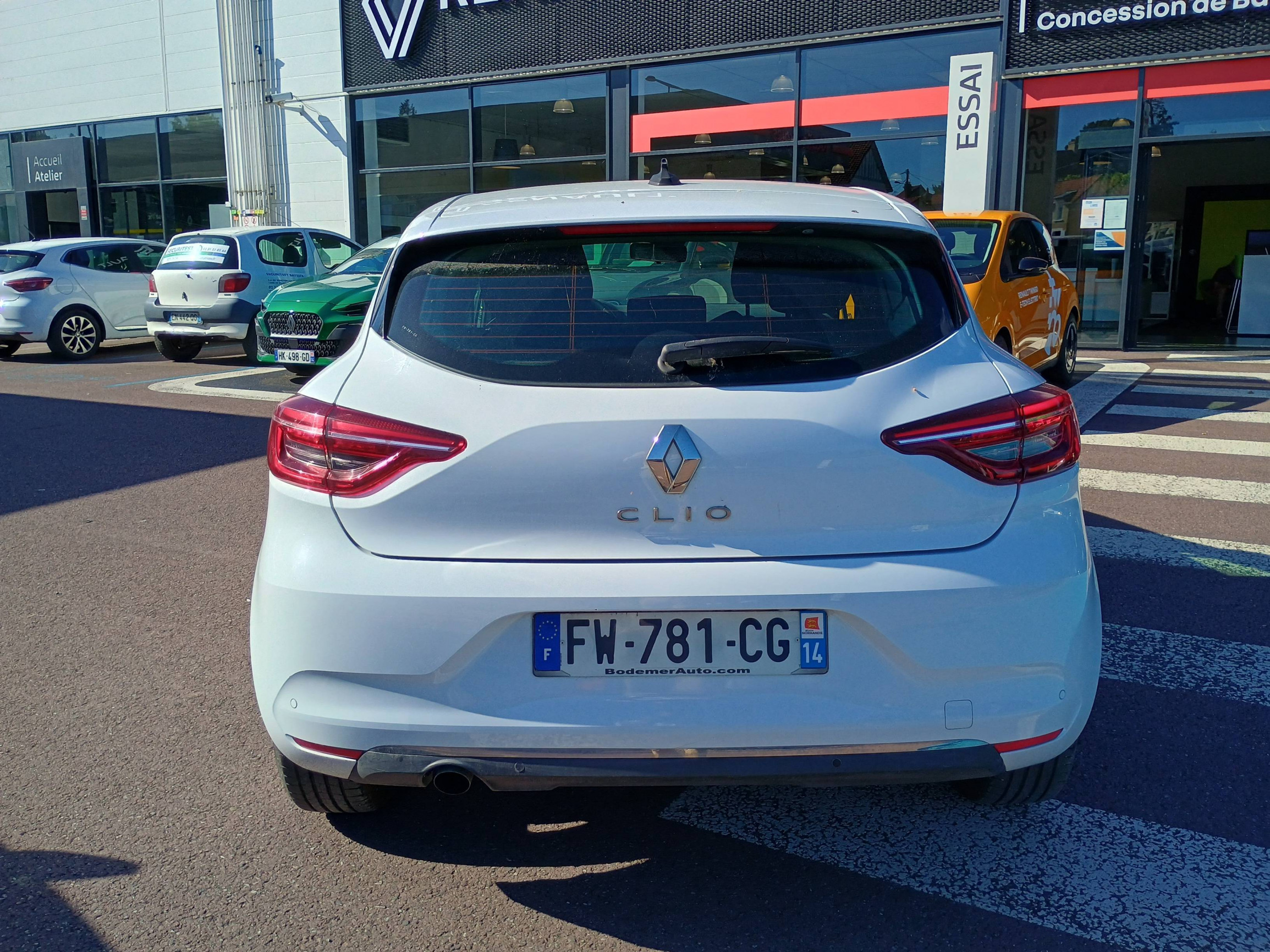 Vente en ligne Renault Clio 5 Clio Blue dCi 85 au prix de 12 590 €