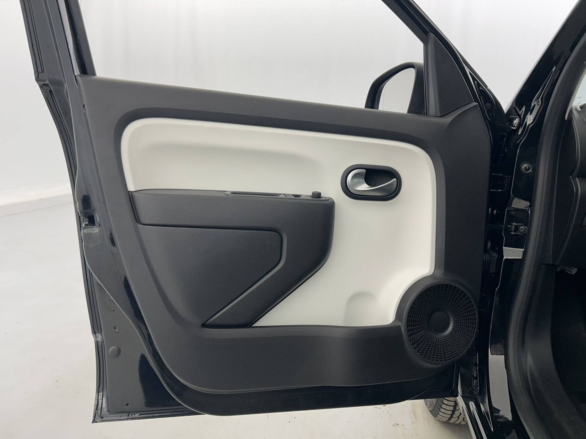 Vente en ligne Renault Twingo 3  SCe 65 - 21 au prix de 9 990 €