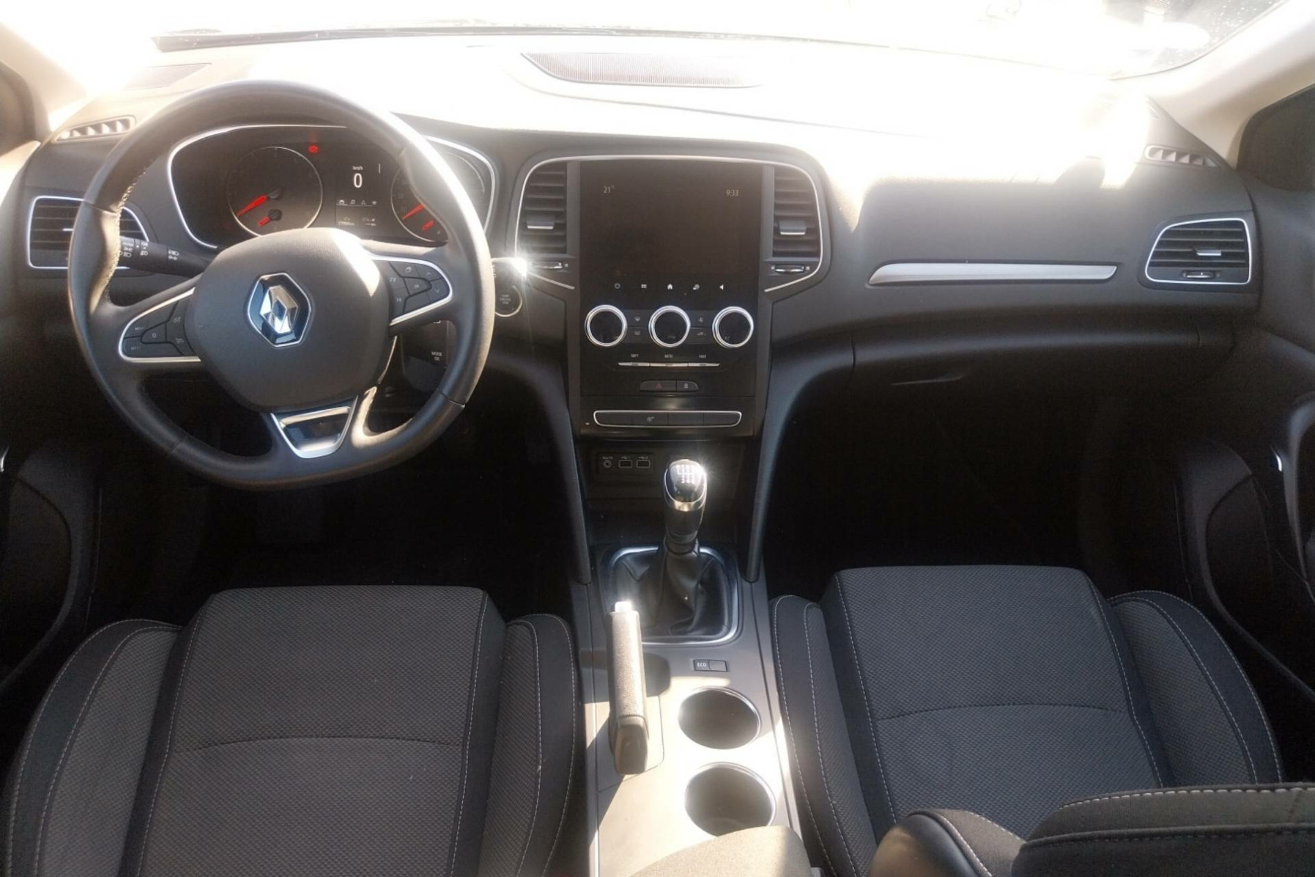 Vente en ligne Renault Megane 4 Estate  TCe 140 au prix de 15 490 €