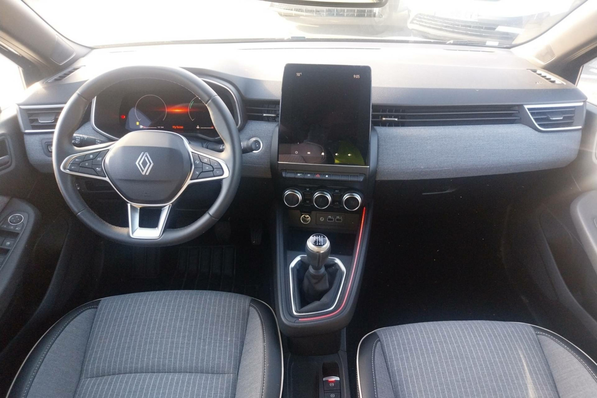 Vente en ligne Renault Clio 5 Clio Eco-G 100 ch GSR2 au prix de 16 990 €