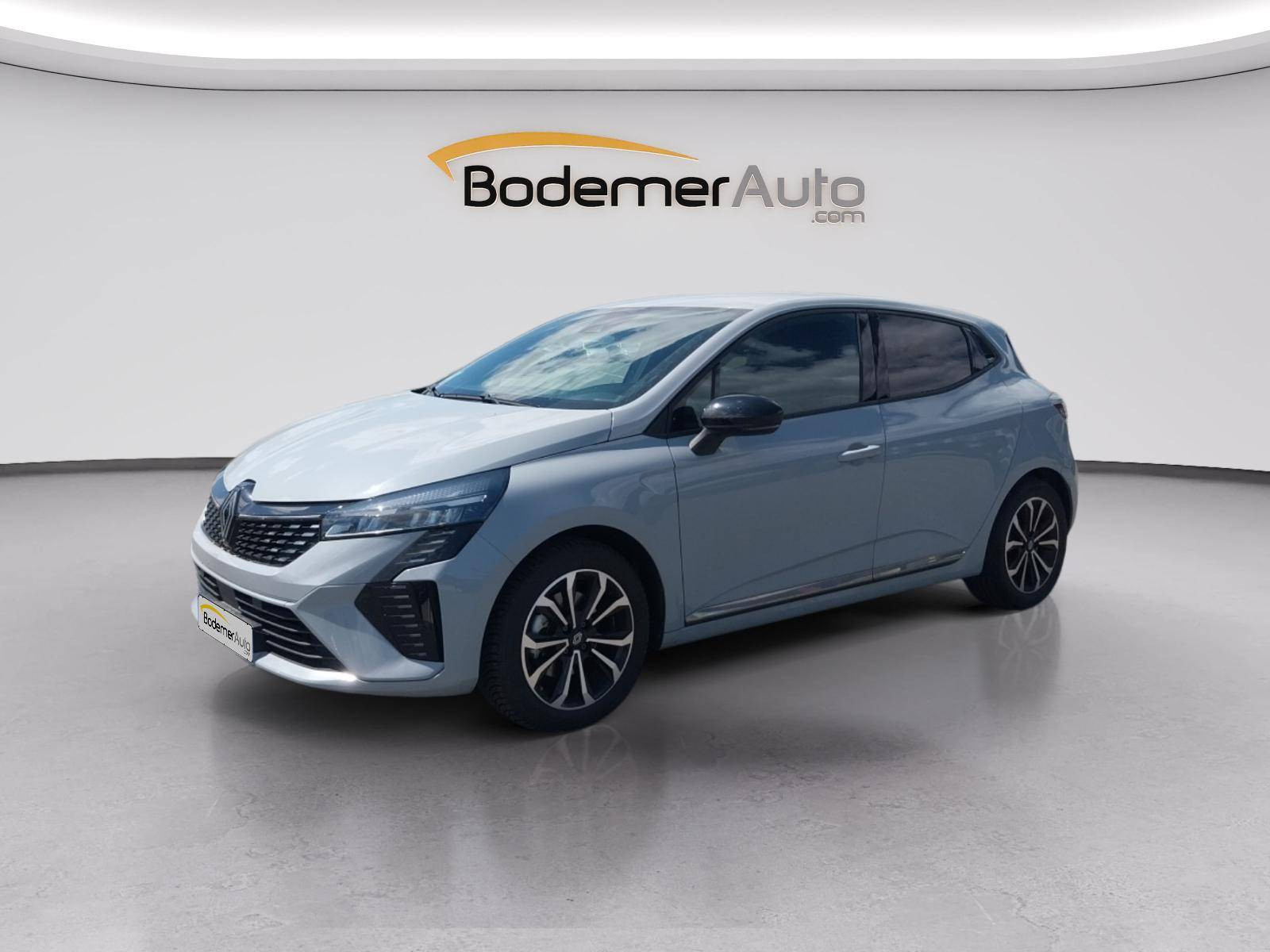 Renault Clio 5 Clio E-Tech full hybrid 145 occasion de 2023 en vente à Loudéac