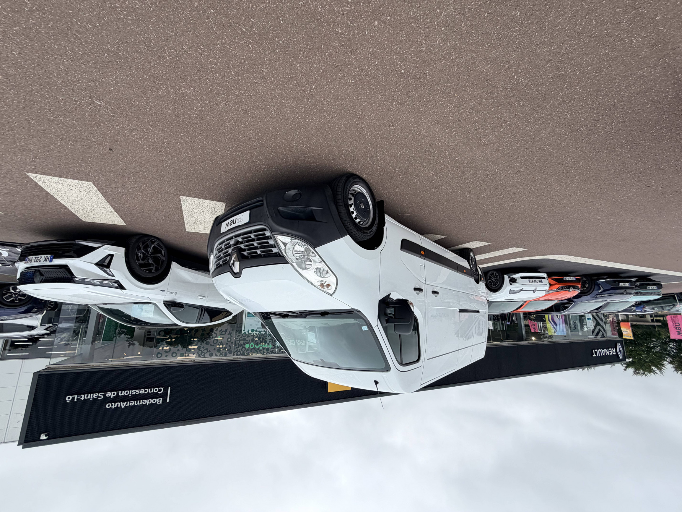 Vente en ligne Renault Master Fourgon MASTER FGN L3H2 3.5t 2.3 dCi 145 ENERGY E6 au prix de 14 890 €