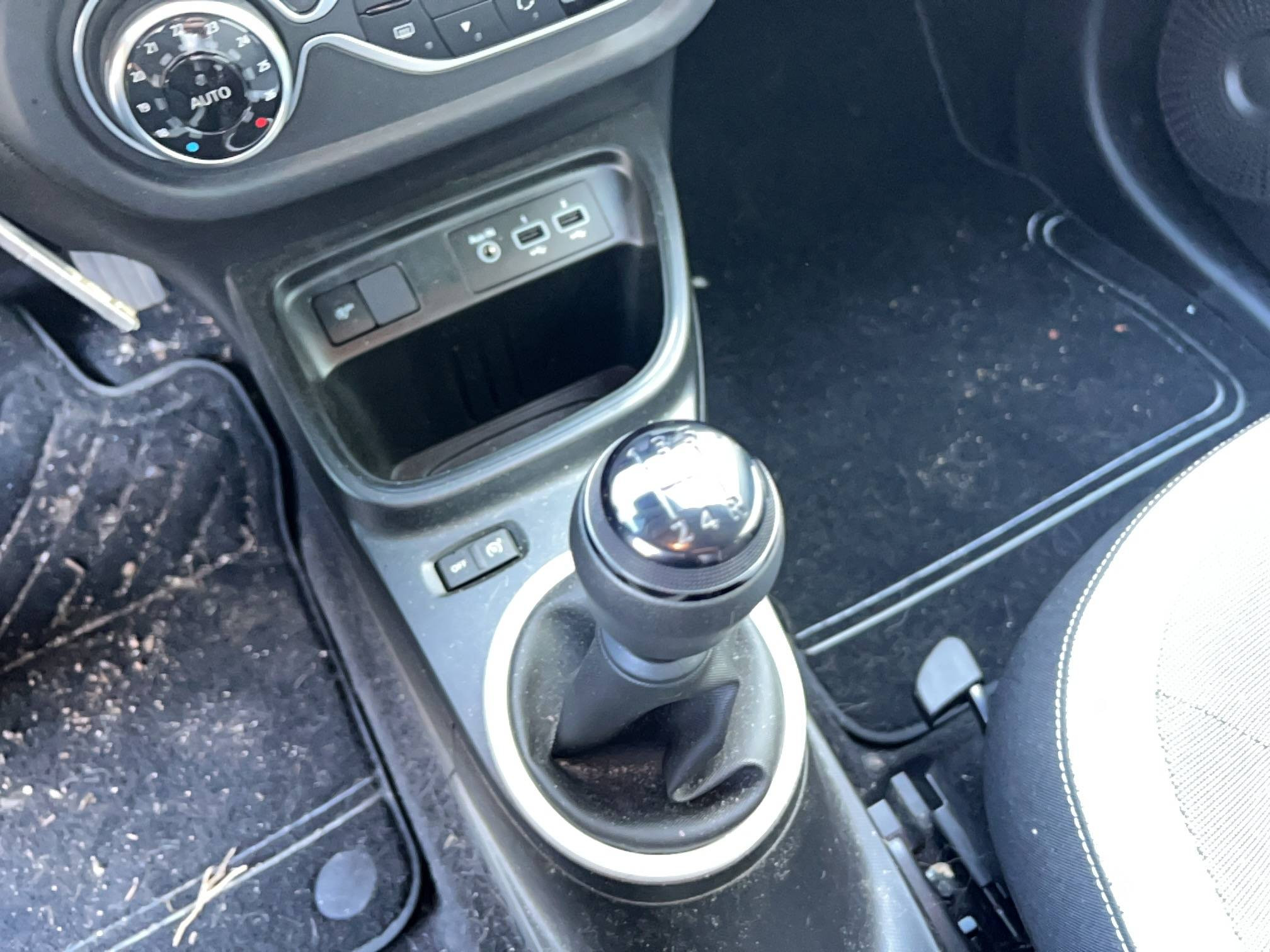 Vente en ligne Renault Twingo 3  SCe 65 au prix de 14 590 €