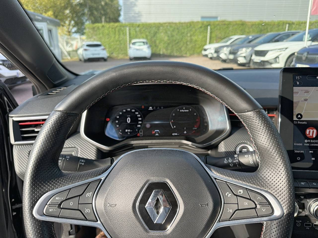 Vente en ligne Renault Clio 5 Clio TCe 140 au prix de 17 290 €