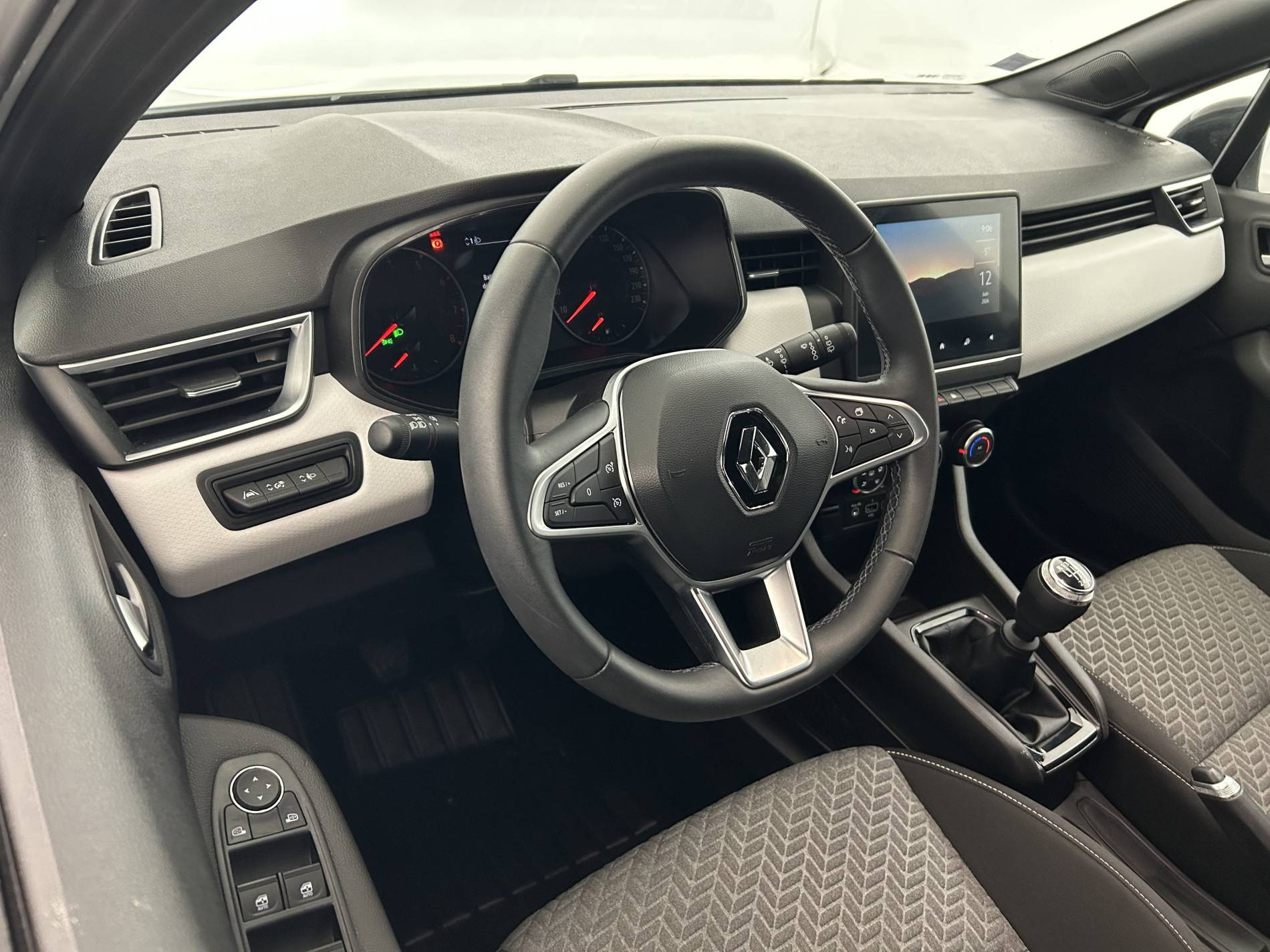 Vente en ligne Renault Clio 5 Clio TCe 90 - 21N au prix de 14 490 €