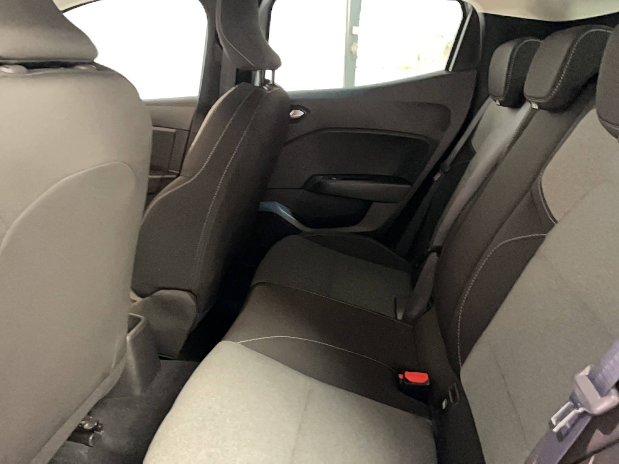 Vente en ligne Renault Clio 5 Clio TCe 90 au prix de 15 990 €