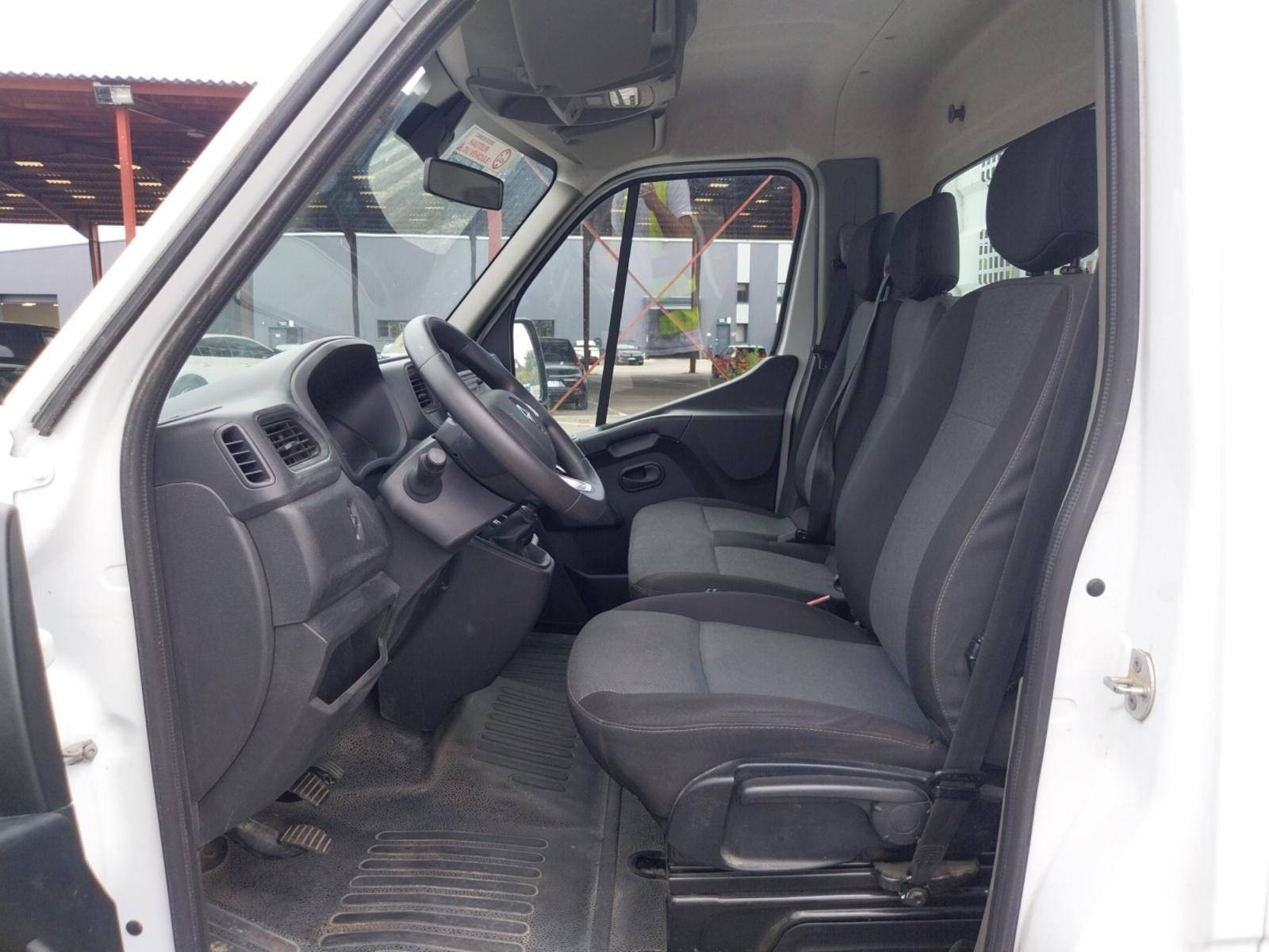 Vente en ligne Renault Master 3 Châssis Cabine MASTER CC PROP RJ3500 L2 PAFC BLUE DCI 130 EURO VI au prix de 29 990 €