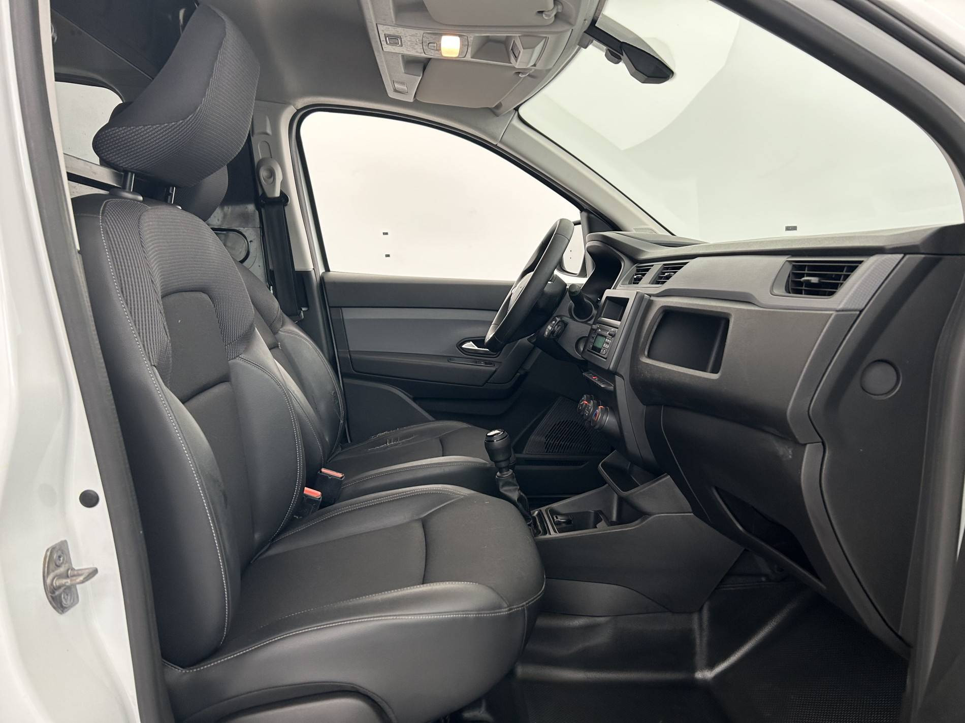 Vente en ligne Renault Express Van  BLUE DCI 75 au prix de 12 490 €