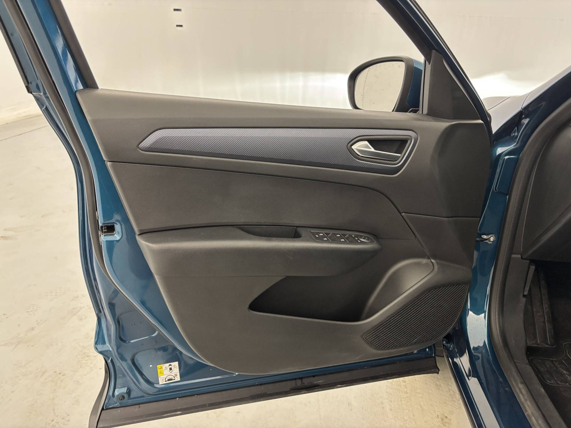 Vente en ligne Renault Arkana  mild hybrid 140 EDC FAP - 22 au prix de 18 250 €