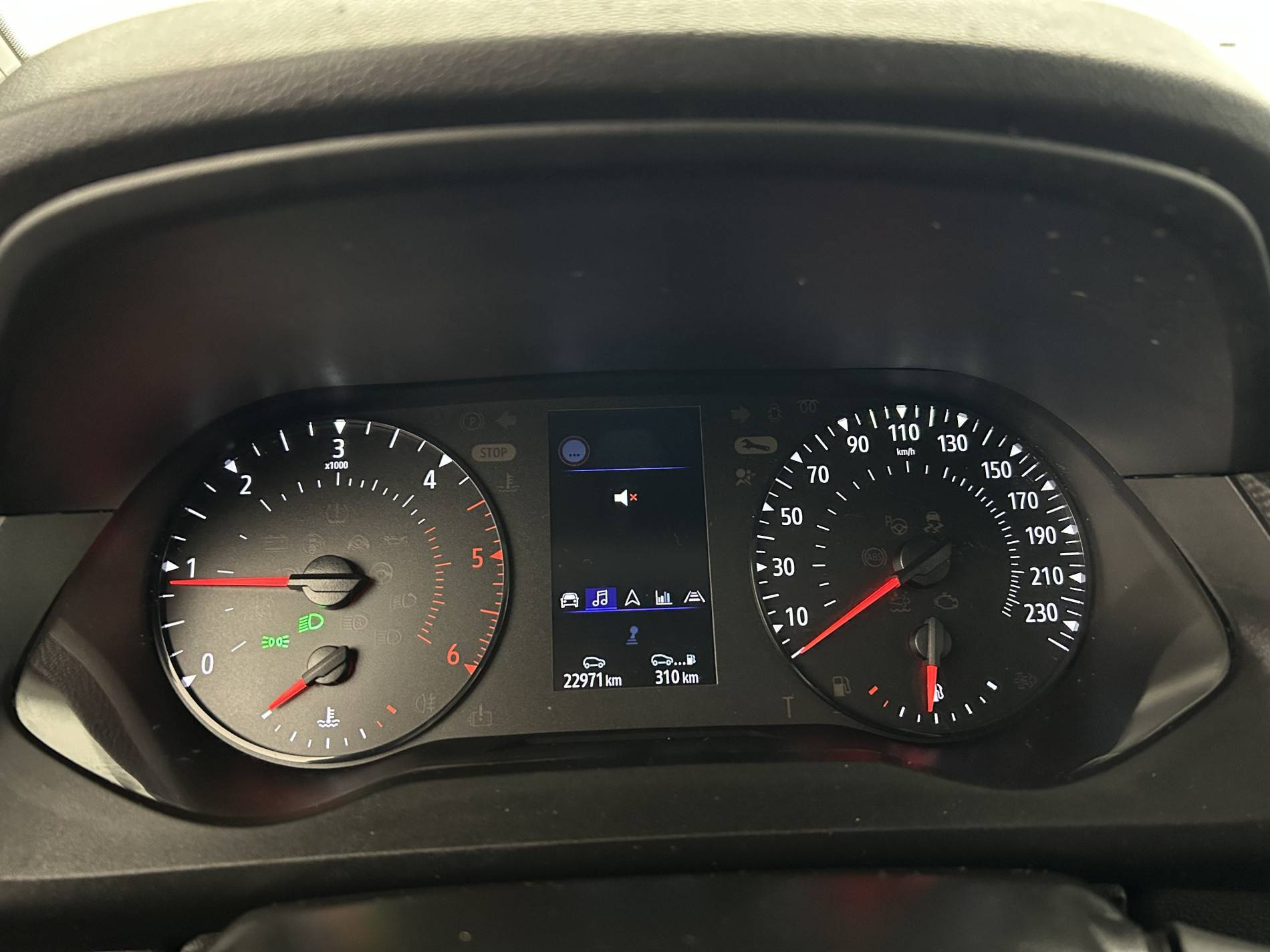 Vente en ligne Renault Kangoo Van  BLUE DCI 95 au prix de 19 390 €