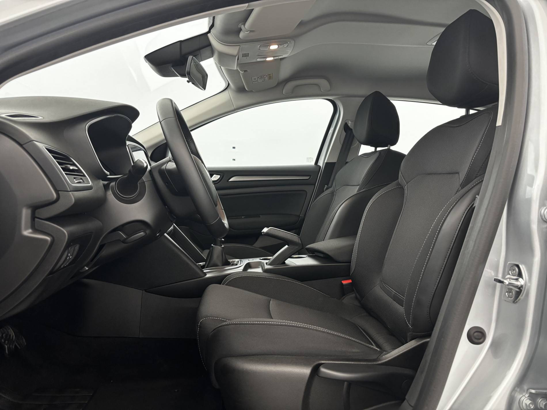 Vente en ligne Renault Megane 4 Mégane IV Berline Blue dCi 115 - 21N au prix de 14 900 €