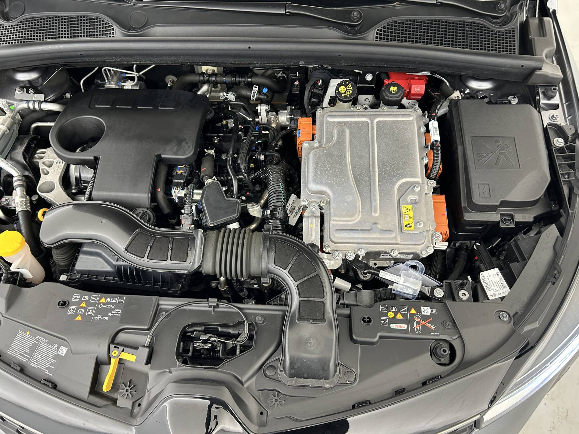 Vente en ligne Renault Clio 5 Clio E-Tech full hybrid 145 ch GSR2 au prix de 19 590 €