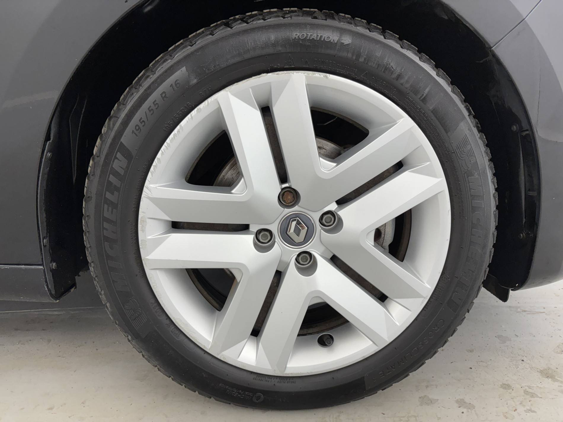 Vente en ligne Renault Clio 5 Clio E-Tech 140 - 21N au prix de 14 990 €