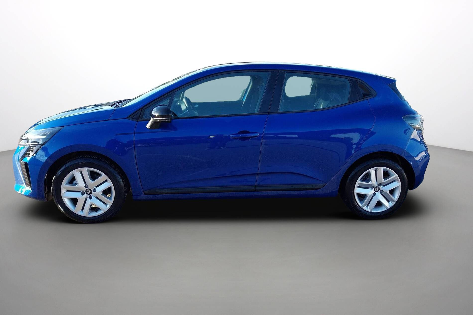 Vente en ligne Renault Clio 5 Clio Blue dCi 100 ch au prix de 18 991 €