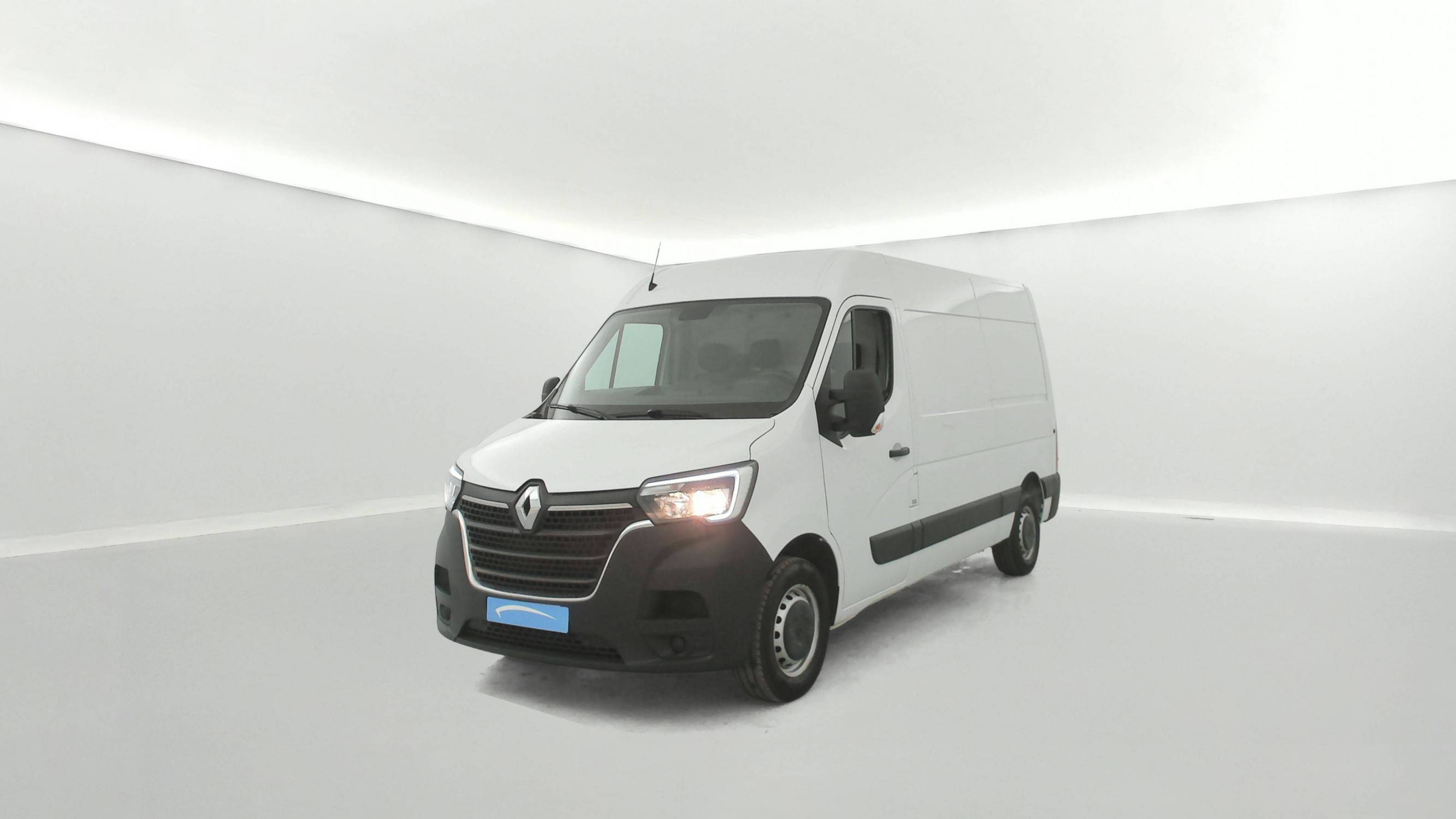 Renault Master Fourgon MASTER FGN TRAC F3500 L2H2 BLUE DCI 135 occasion de 2023 en vente à Morlaix