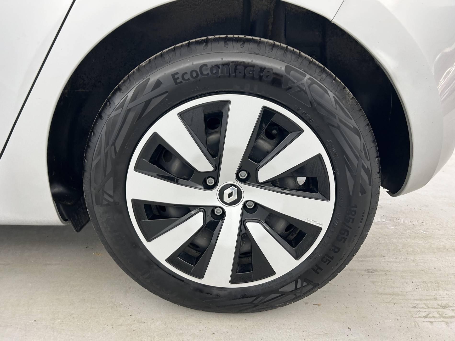 Vente en ligne Renault Clio 5 Clio TCe 90 au prix de 13 500 €