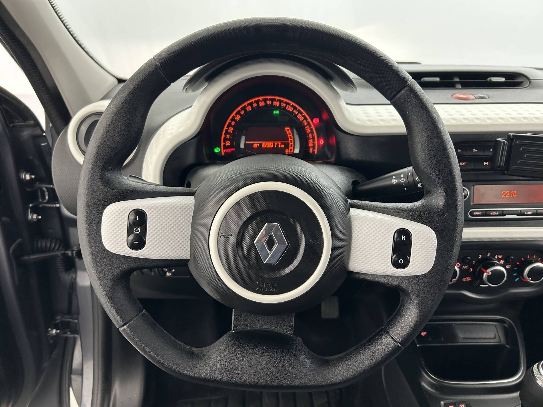 Vente en ligne Renault Twingo 3  SCe 75 - 20 au prix de 9 990 €