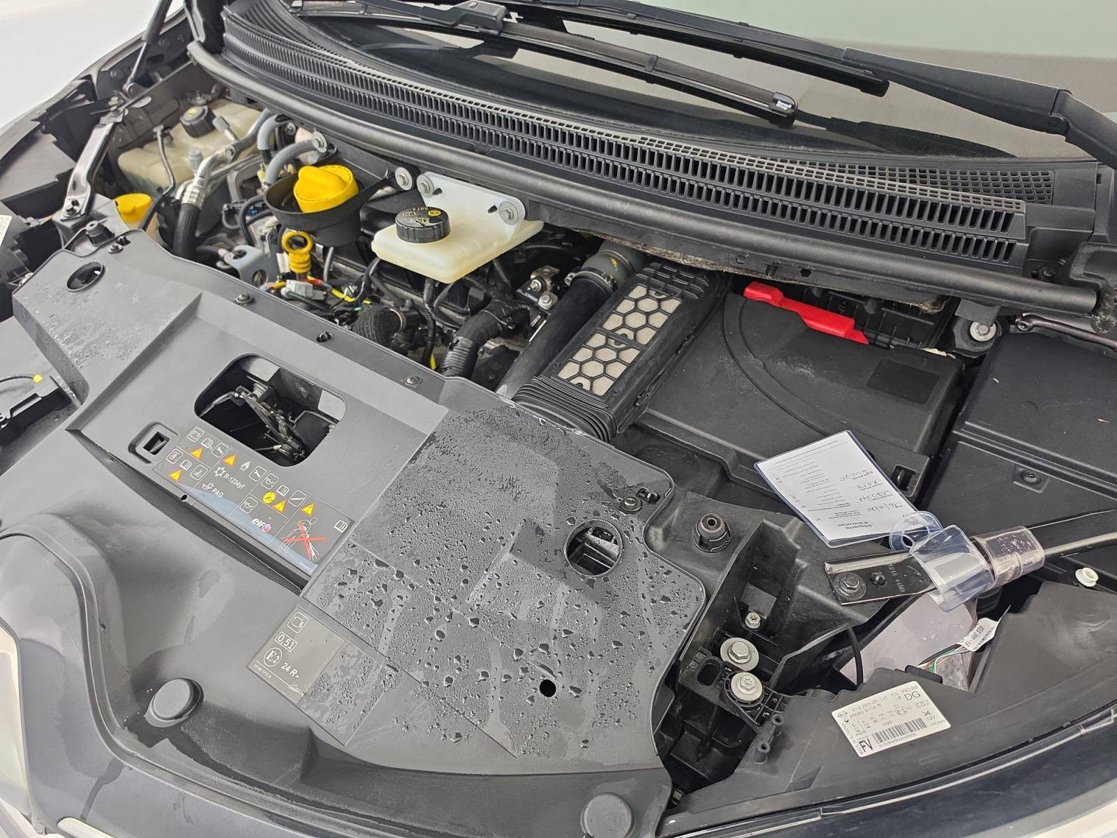 Vente en ligne Renault Grand Scenic 4 Grand Scenic Blue dCi 150 EDC au prix de 16 490 €