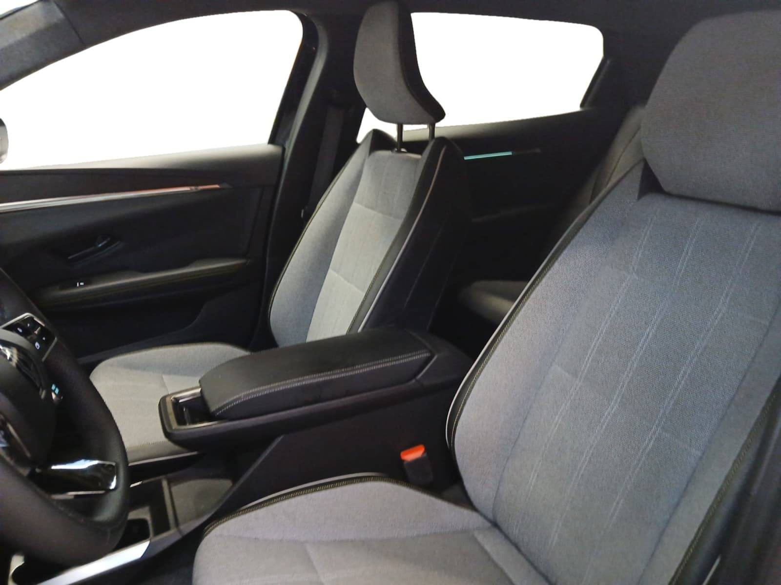 Vente en ligne Renault Scenic E-Tech  220 ch grande autonomie au prix de 37 890 €