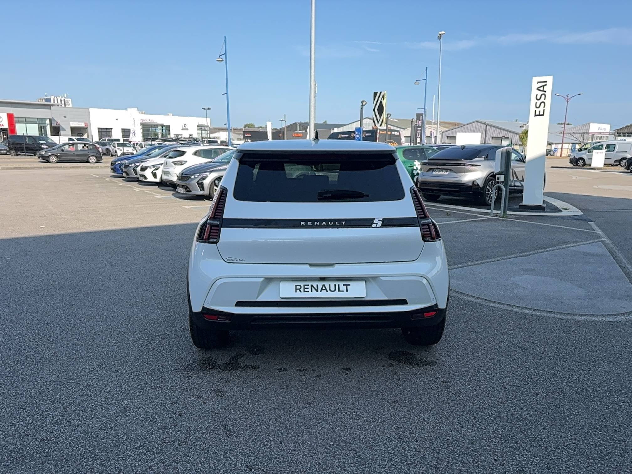 Vente en ligne Renault R5 E-Tech  150 ch autonomie confort au prix de 32 900 €