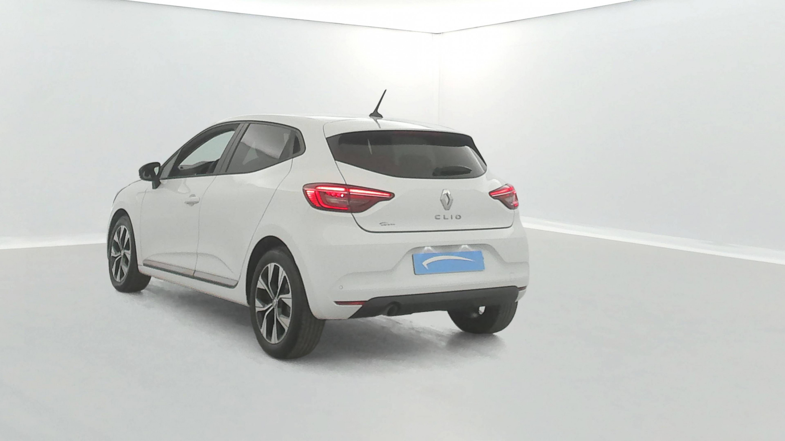 Vente en ligne Renault Clio 5 Clio TCe 90 au prix de 14 790 €