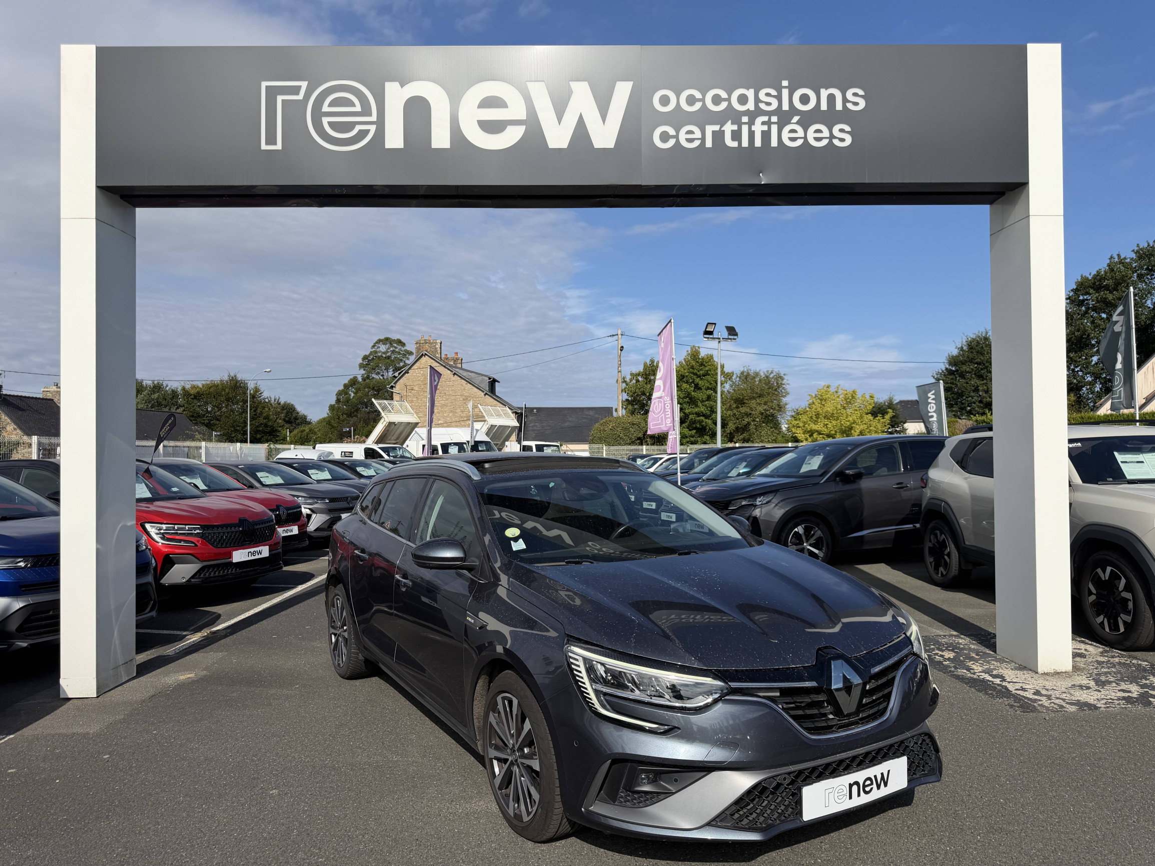 Renault Megane 4 Estate Mégane IV Estate Blue dCi 115 EDC occasion de 2021 en vente à Lannion