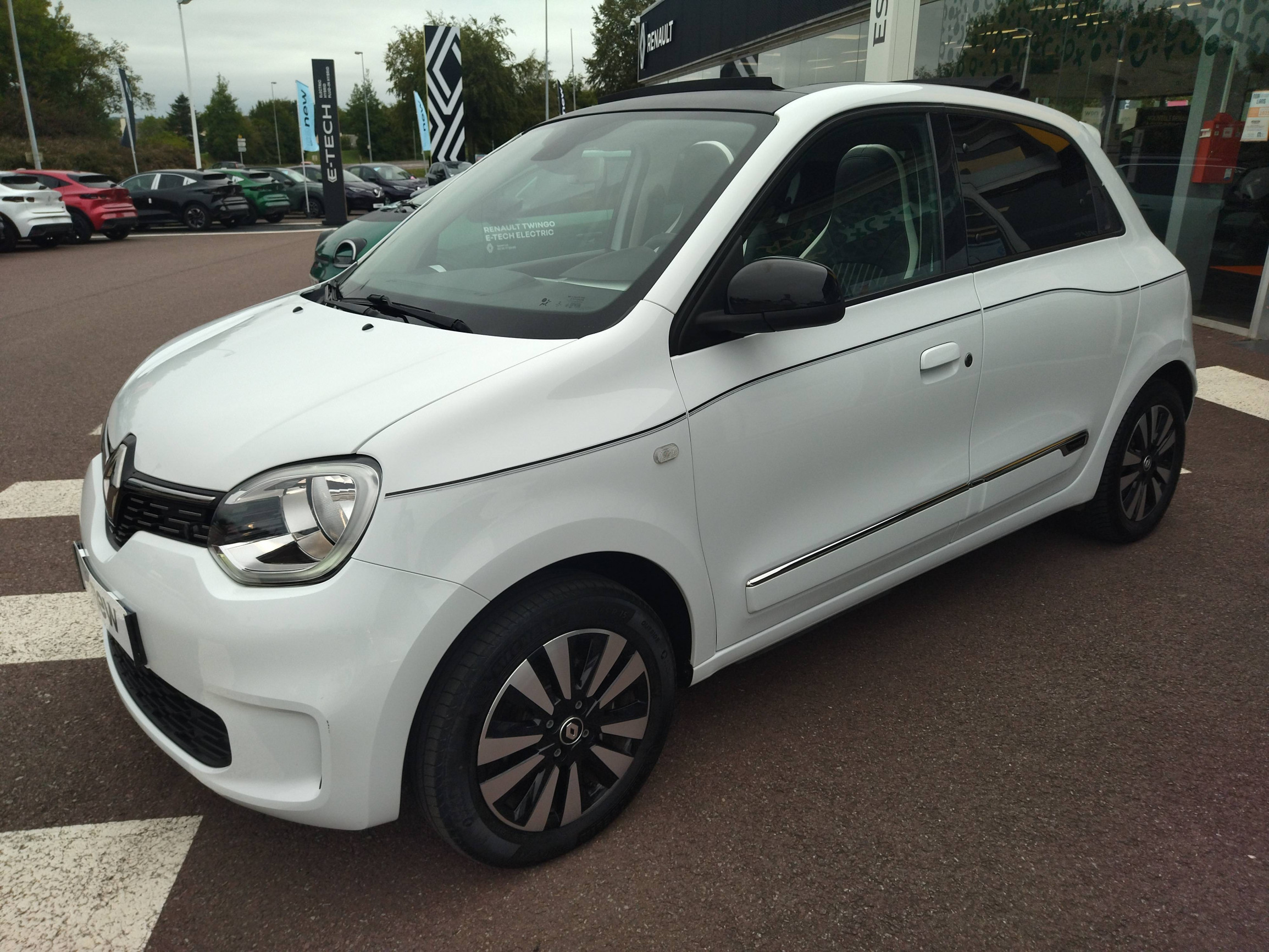 Renault Twingo Electrique Twingo III E-Tech occasion de 2022 en vente à Saint-Lô