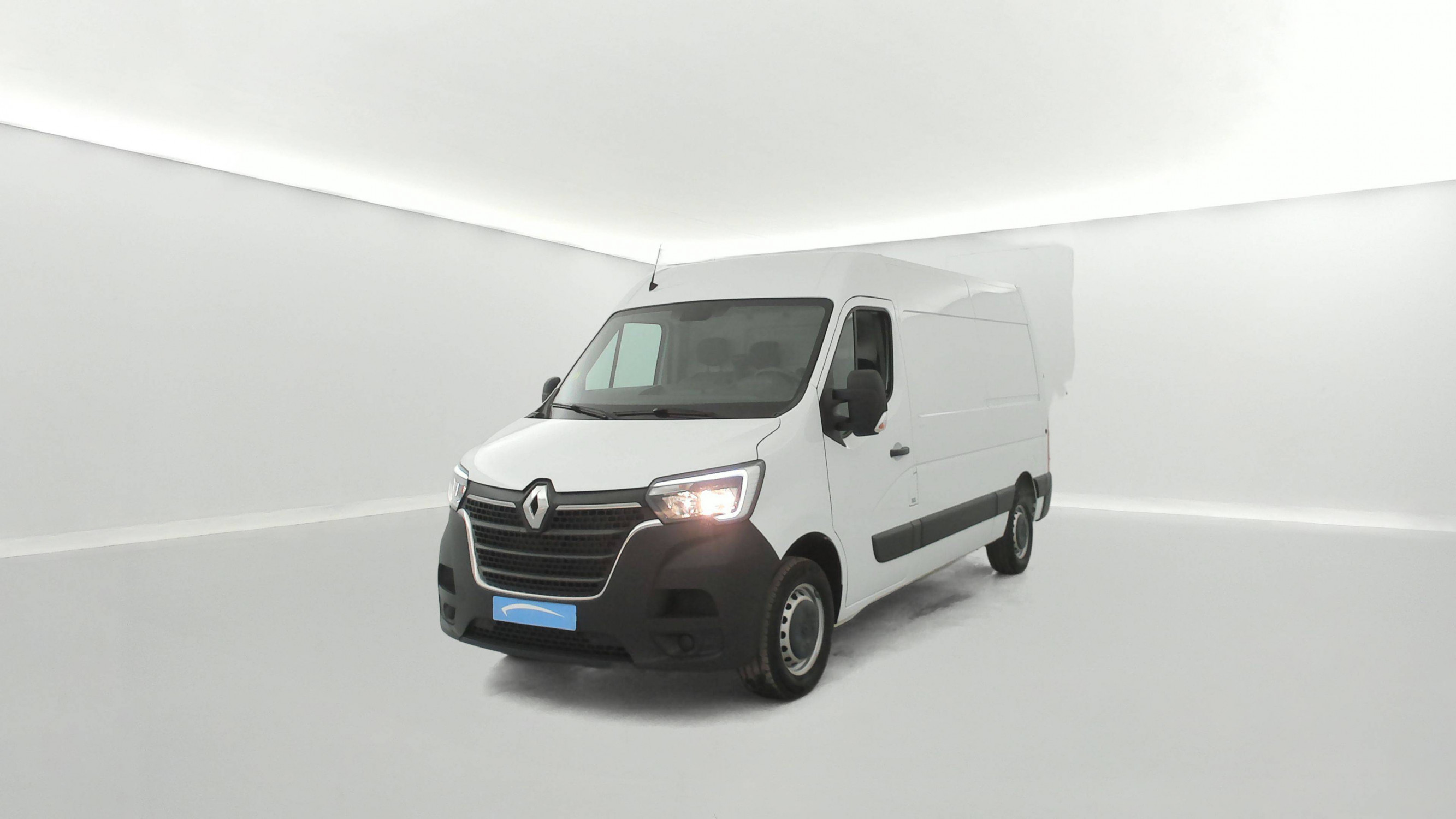 Renault Master Fourgon MASTER FGN TRAC F3500 L2H2 BLUE DCI 135 occasion de 2024 en vente à Brest