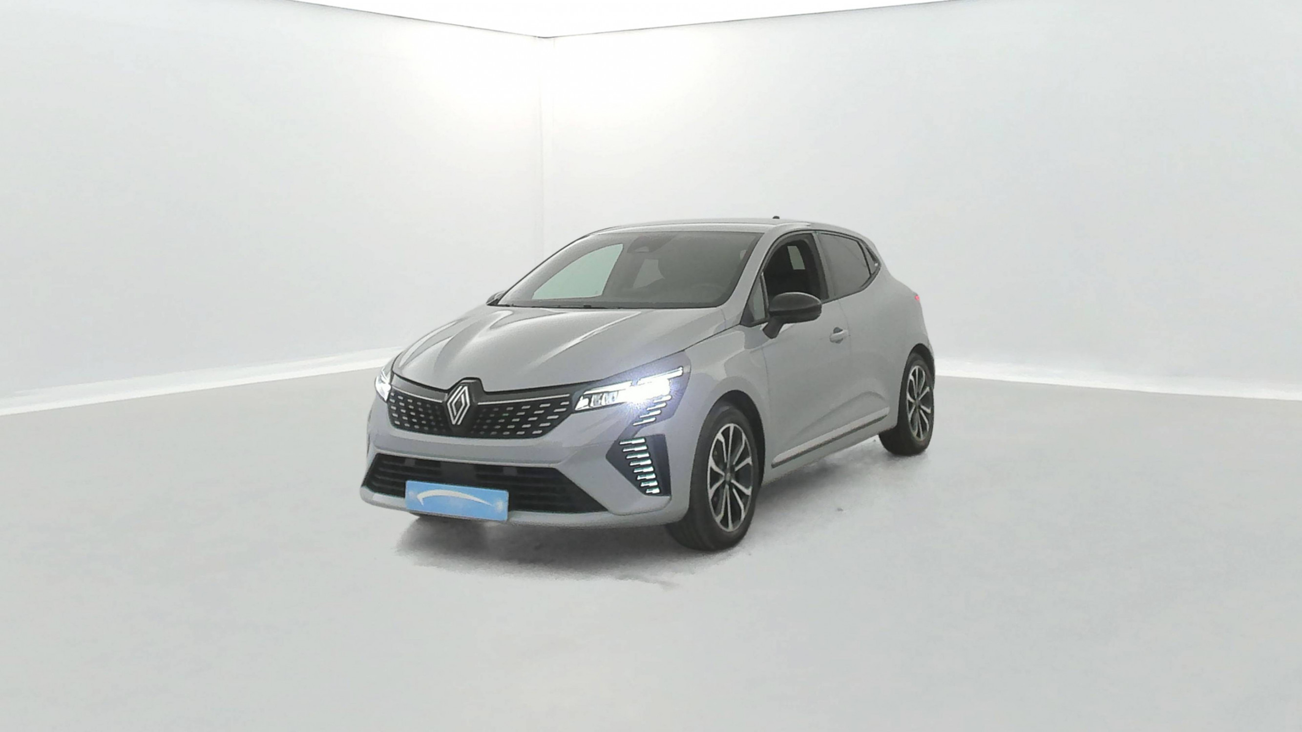 Renault Clio 5 Clio E-Tech full hybrid 145 occasion de 2024 en vente à Lamballe
