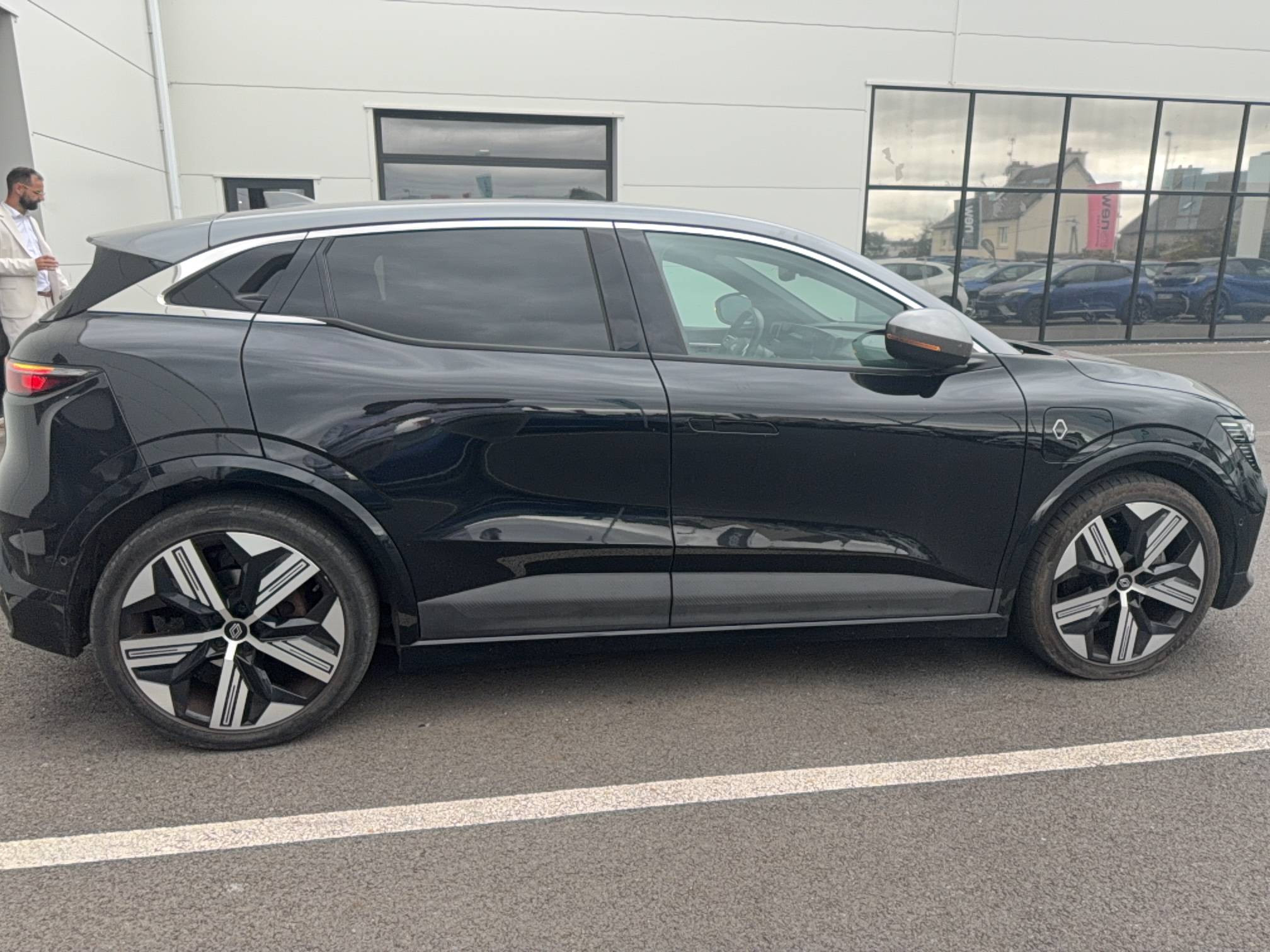 Vente en ligne Renault Megane E-Tech  EV60 220 ch super charge au prix de 27 950 €