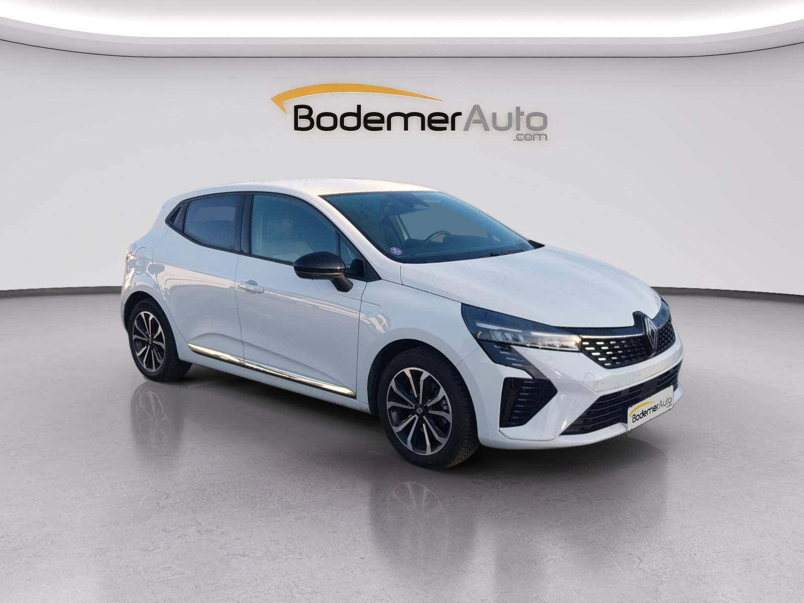 Vente en ligne Renault Clio 5 Clio E-Tech full hybrid 145 ch GSR2 au prix de 16 980 €